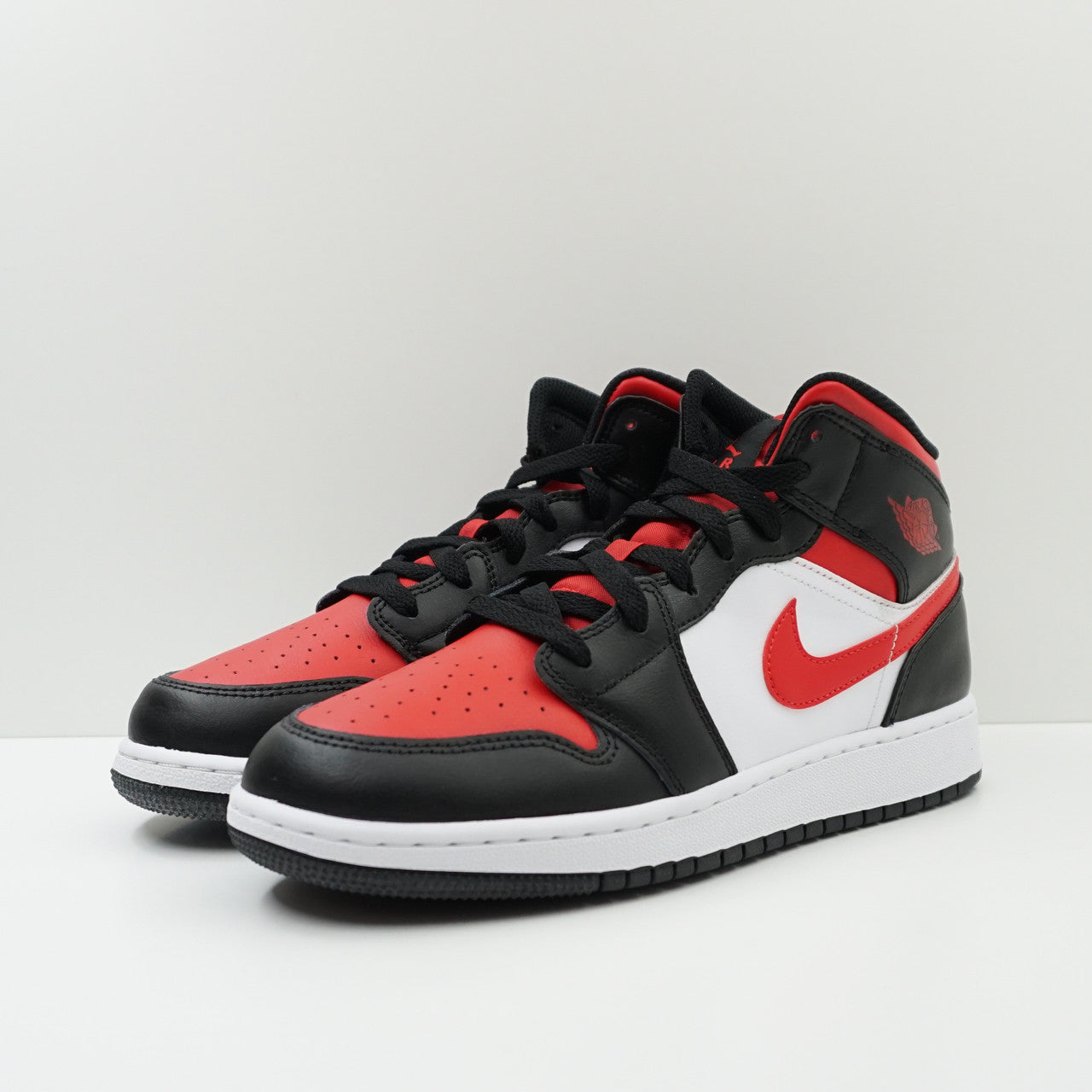 Jordan 1 Mid Black Fire Red (GS)