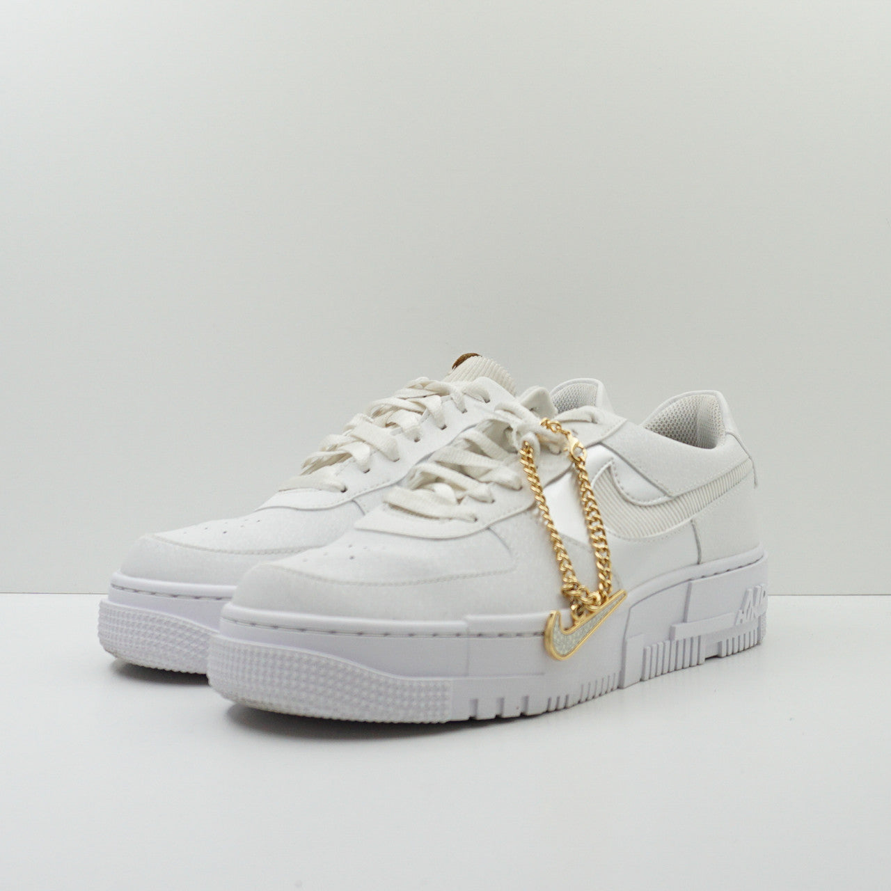 Nike Air Force Low Pixel Summit White (W)