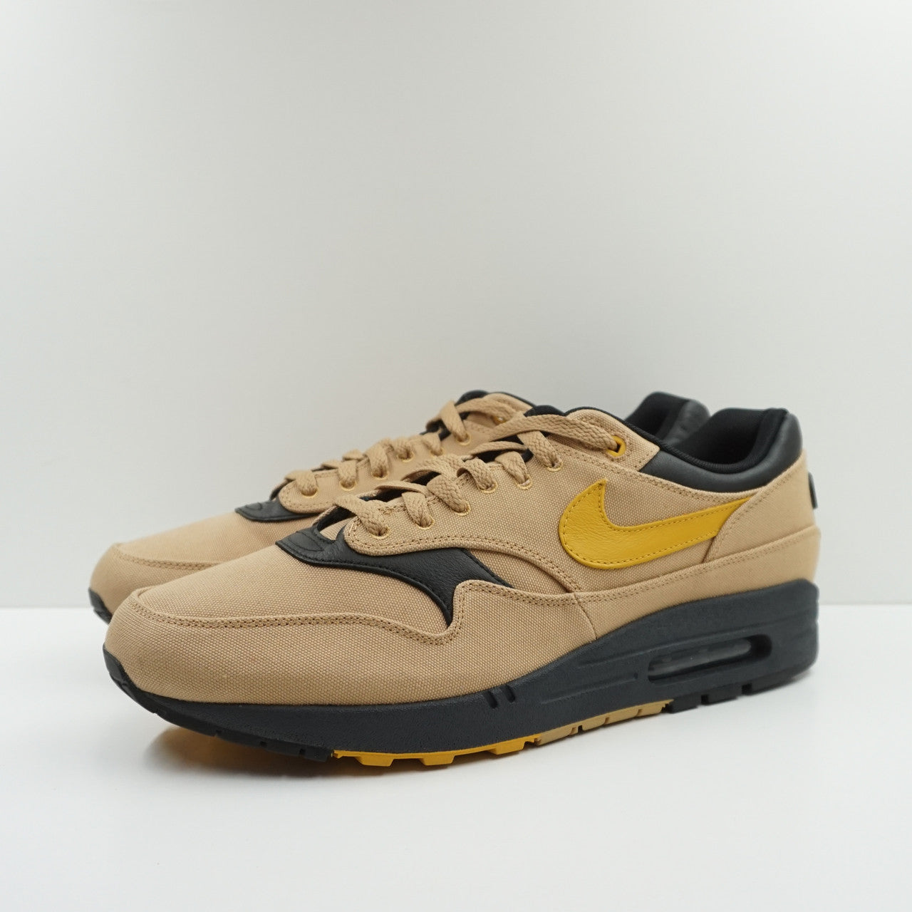 Nike Air Max Air Max 93 Logo Elemental Gold