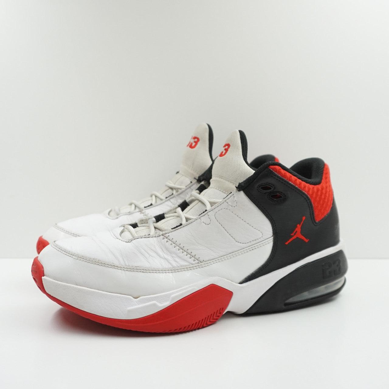 Jordan Max Aura White
