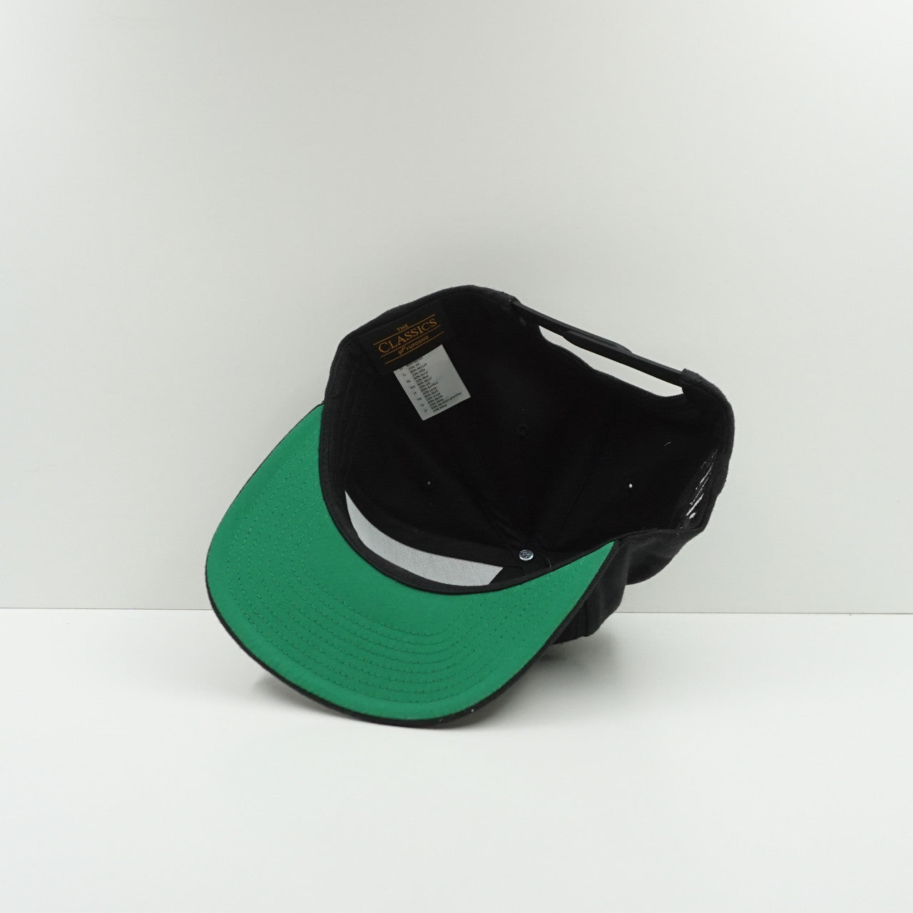 Reuse Recycle Reggae Boutique Sportif Snapback