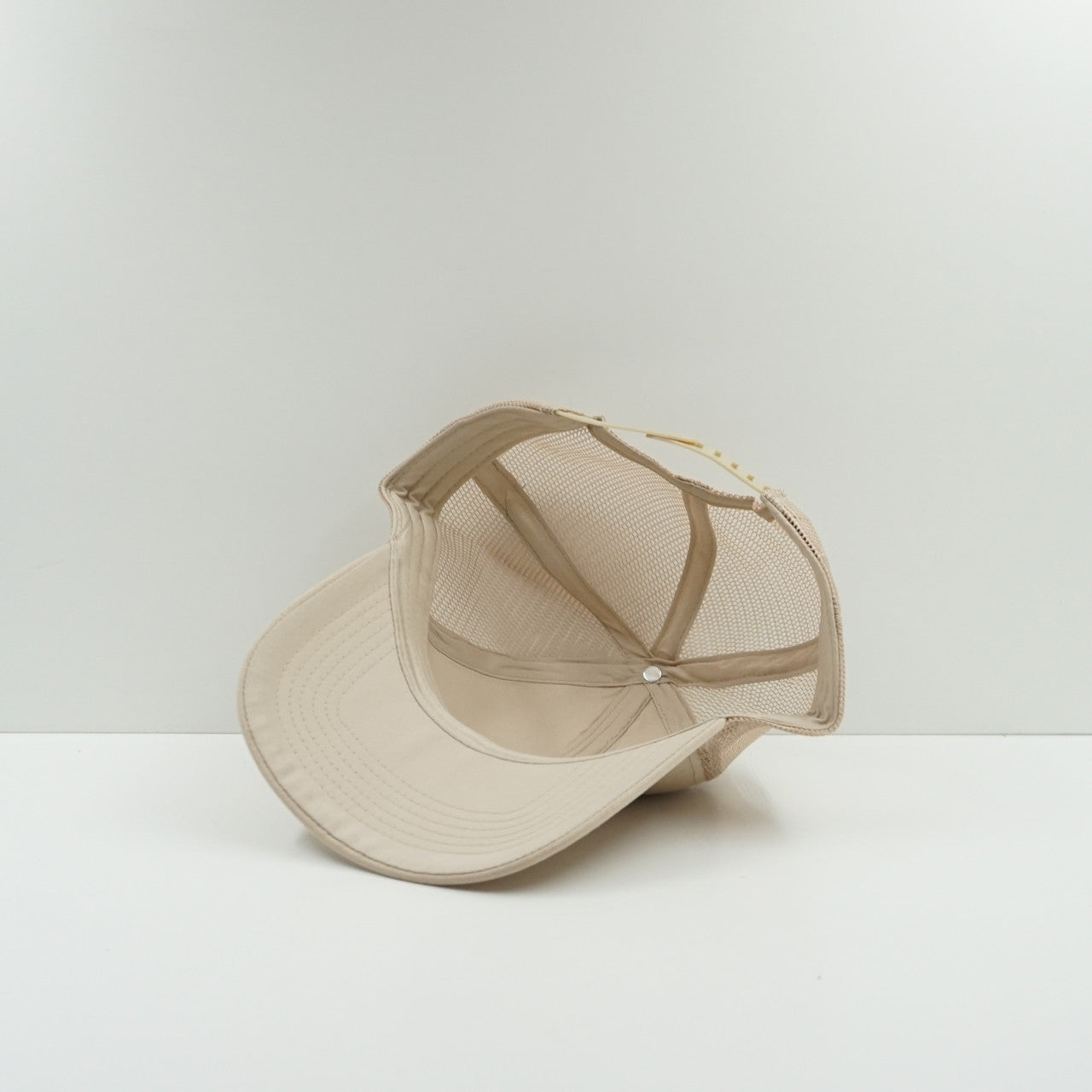 Boutique Sportif Stockholm Beige Trucker Cap