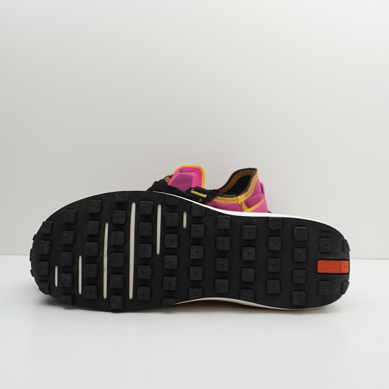 Nike Waffle One Active Fuchsia