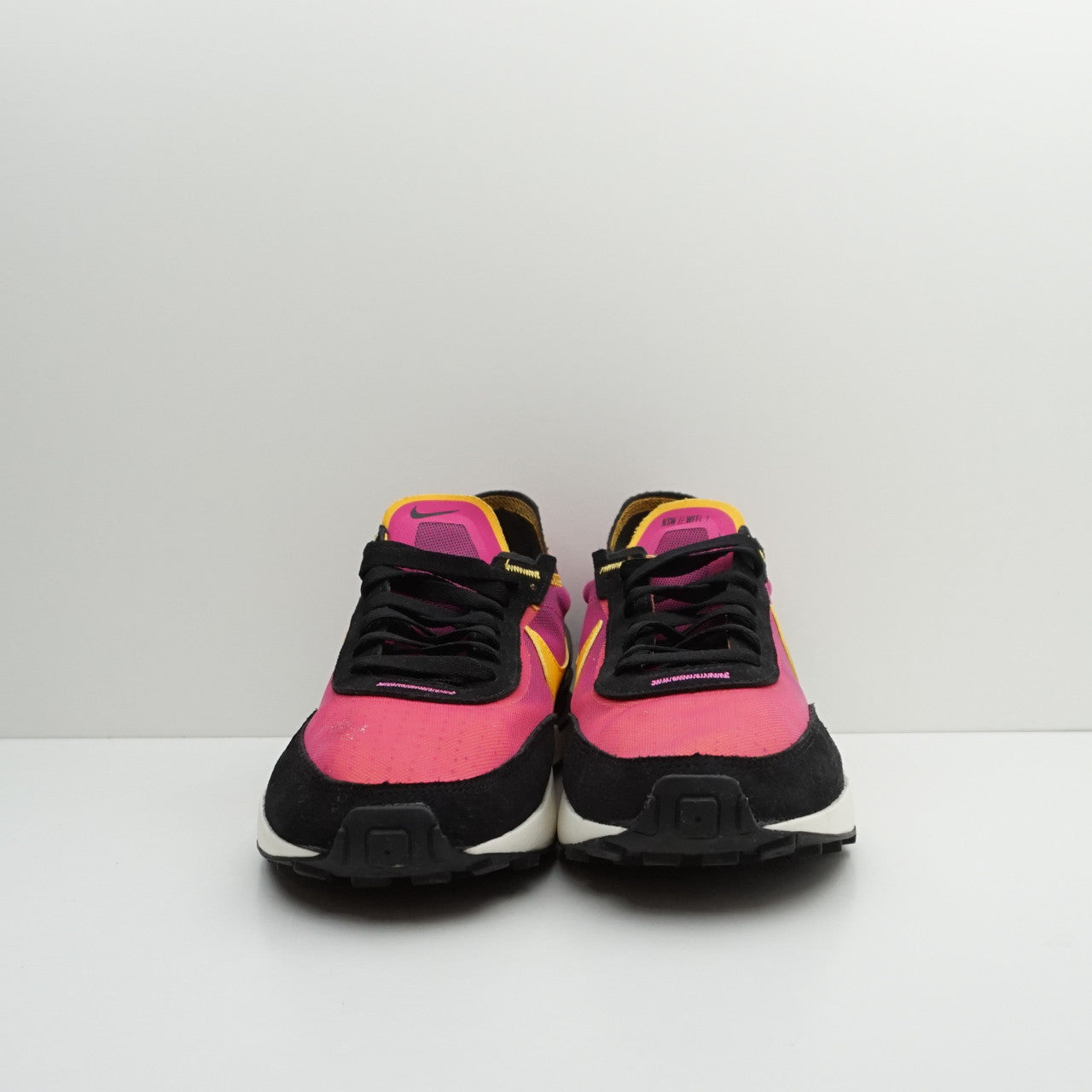 Nike Waffle One Active Fuchsia