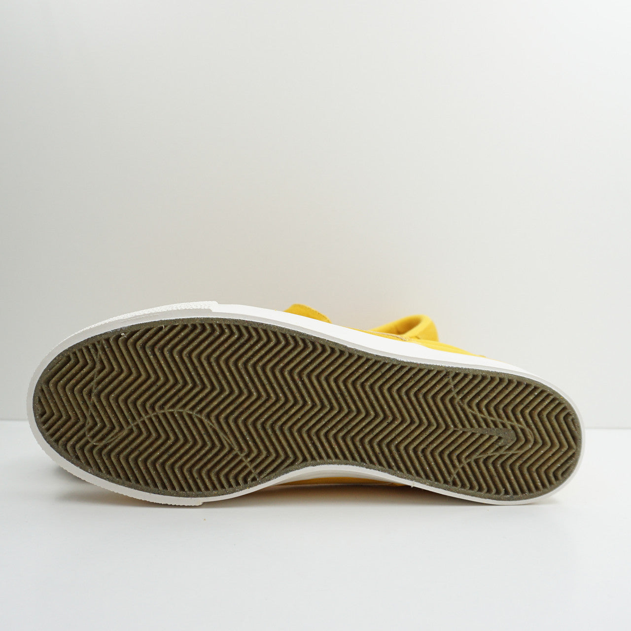 Nike SB Zoom Verona Slip PRM x Elissa Steamer