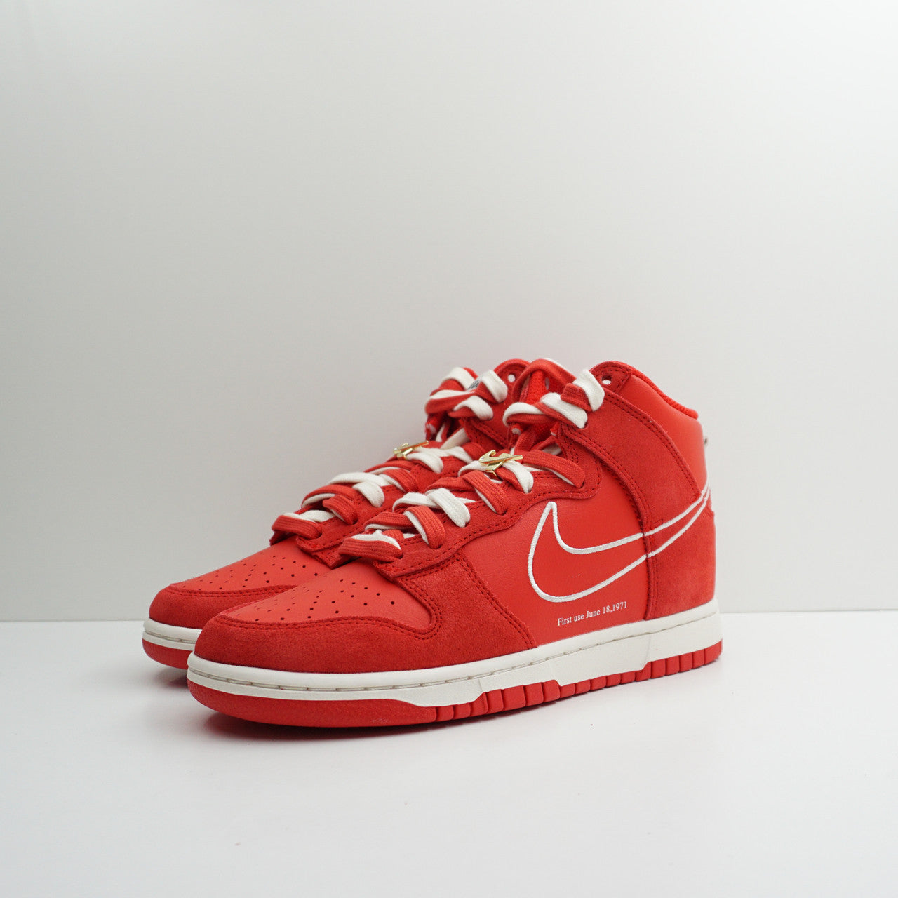 Nike Dunk High First Use Red - Main Image