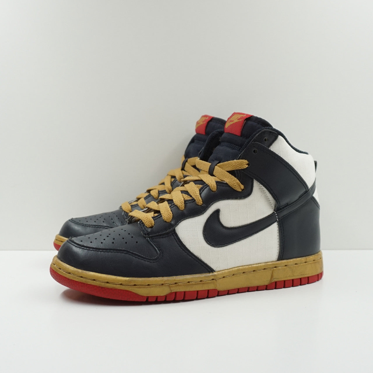 gold metal nike dunks