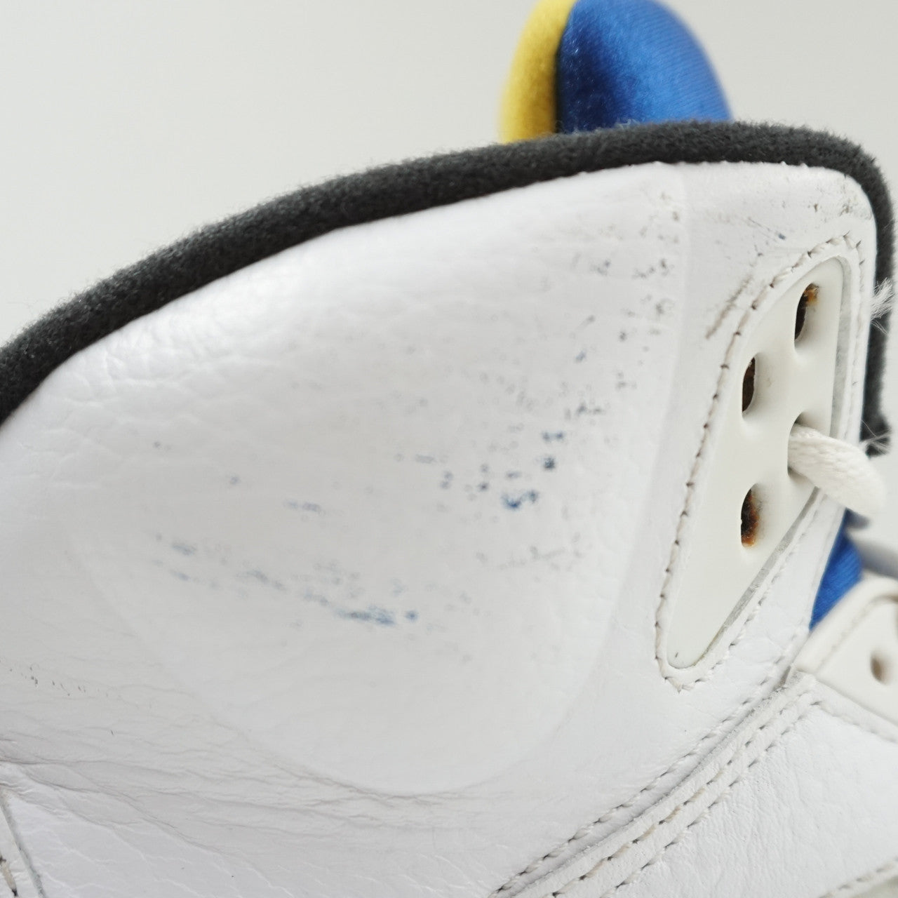 Jordan 5 Retro Laney (2013)