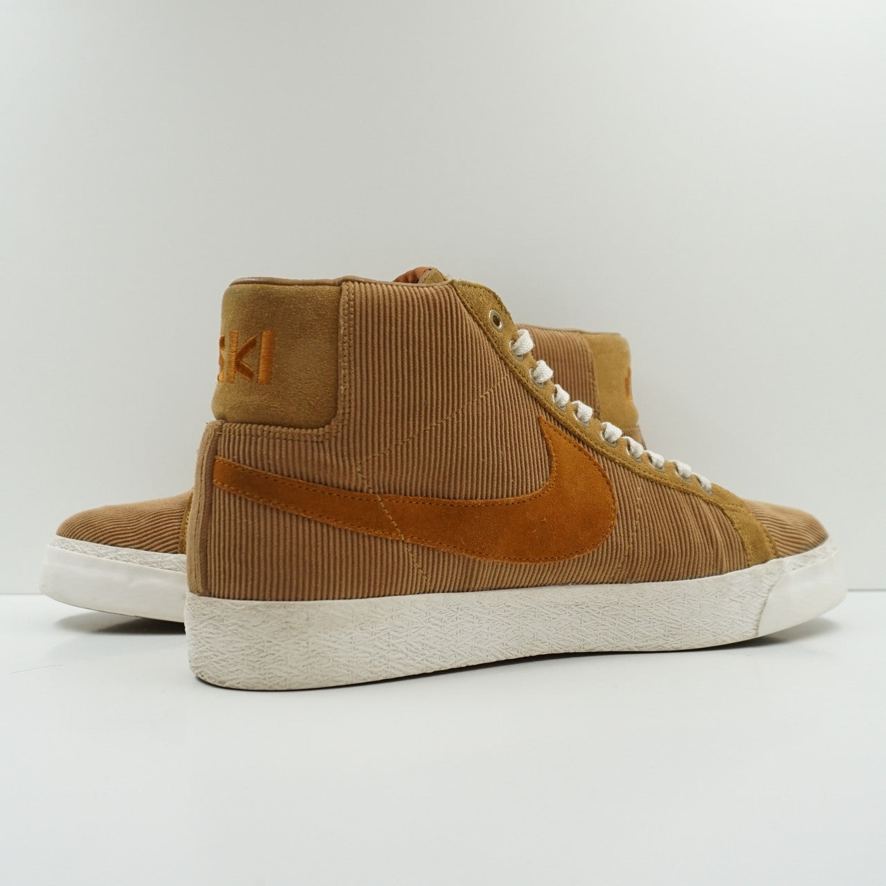 Nike Blazer Mid SB Oski