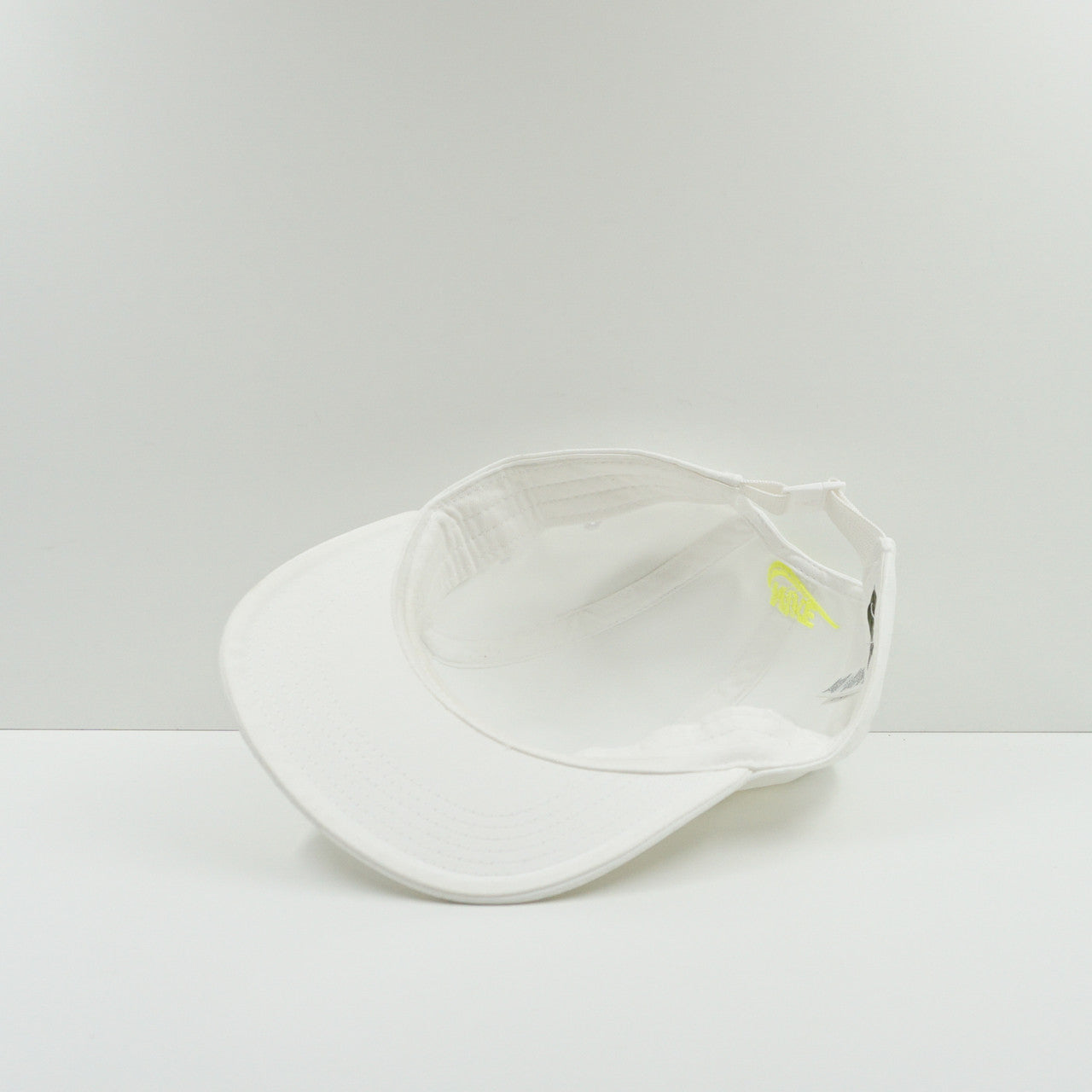 Nike AW84 Challenge Cap White