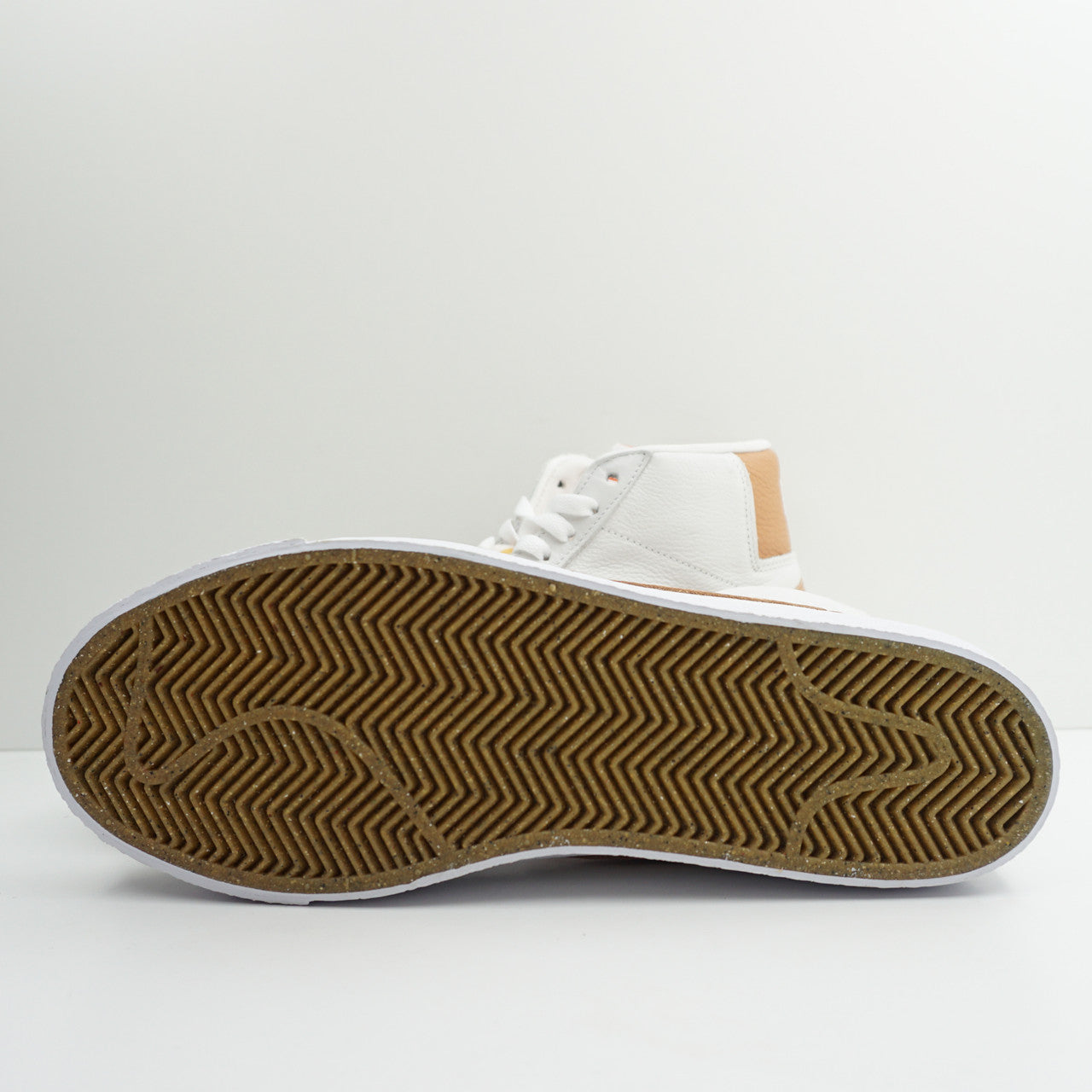 Nike SB Zoom Blazer Mid ISO White Light Cognac
