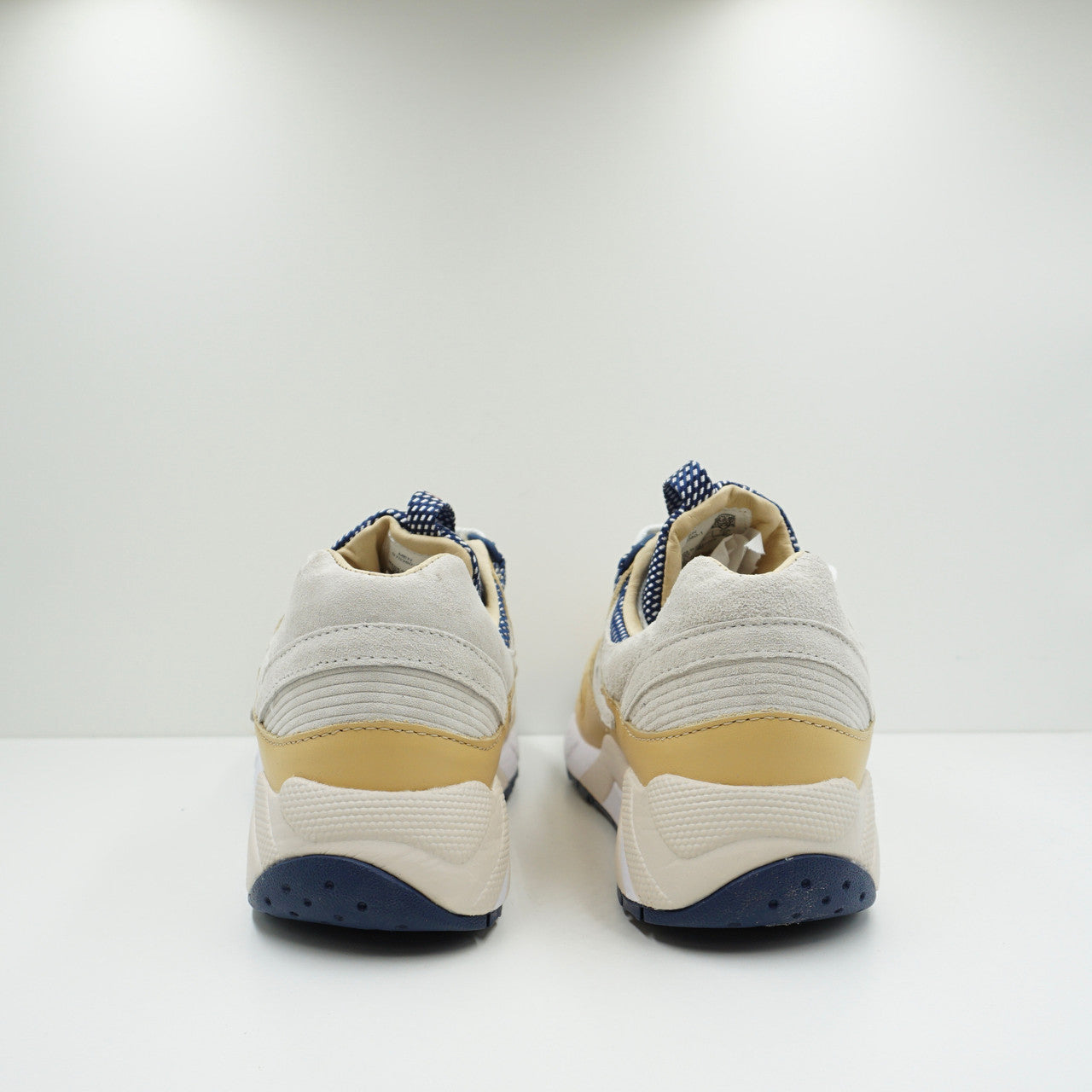 Saucony Grid 9000 SNS Business Class