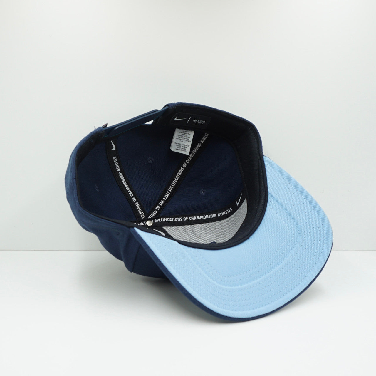 Nike Pro Dri-Fit Memphis Grizzlies Snapback Cap
