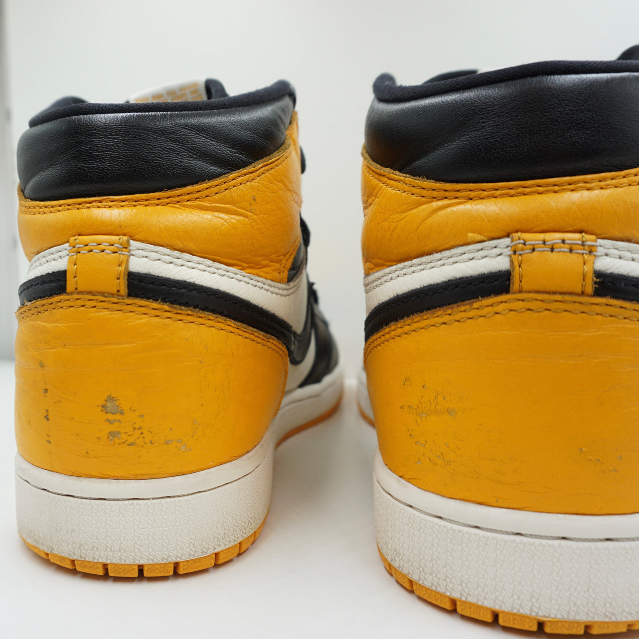 Jordan 1 Retro High OG Yellow Toe Taxi (2022)