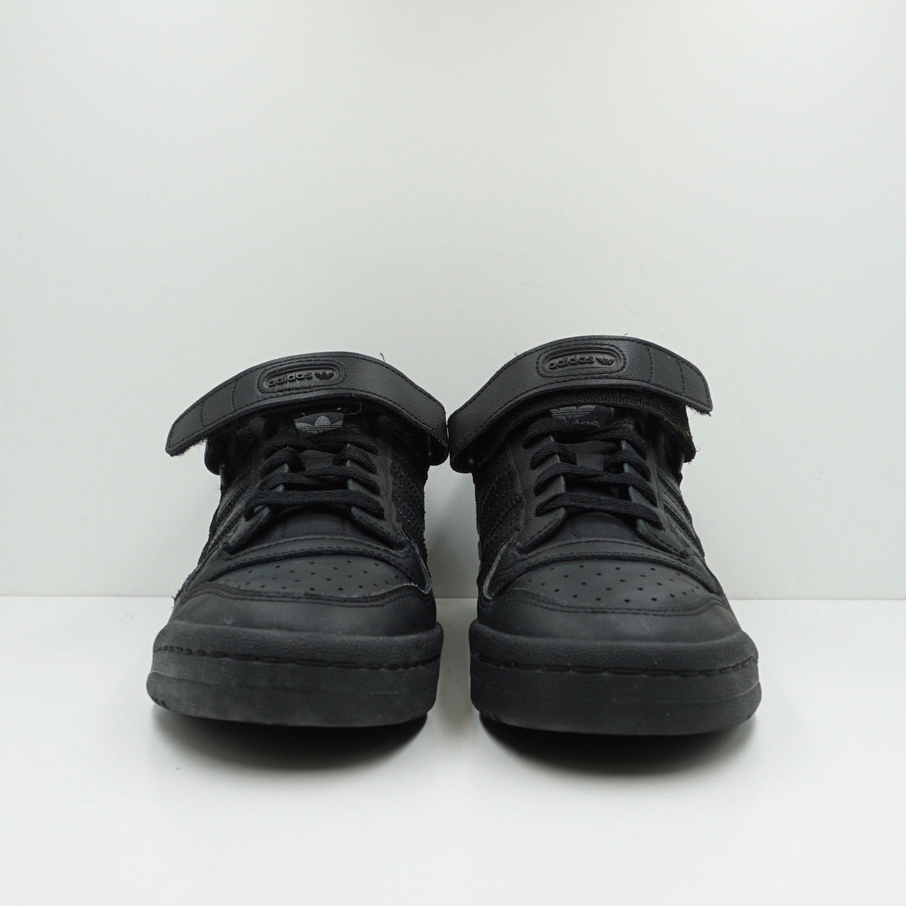 Adidas Forum Low Triple Black