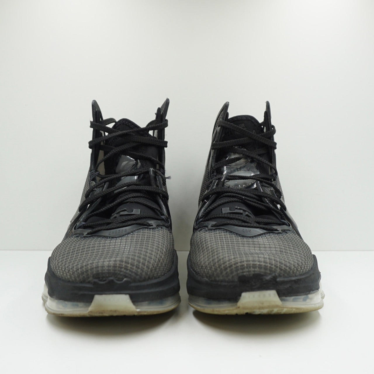 Nike LeBron 19 Black Anthracite Green Glow