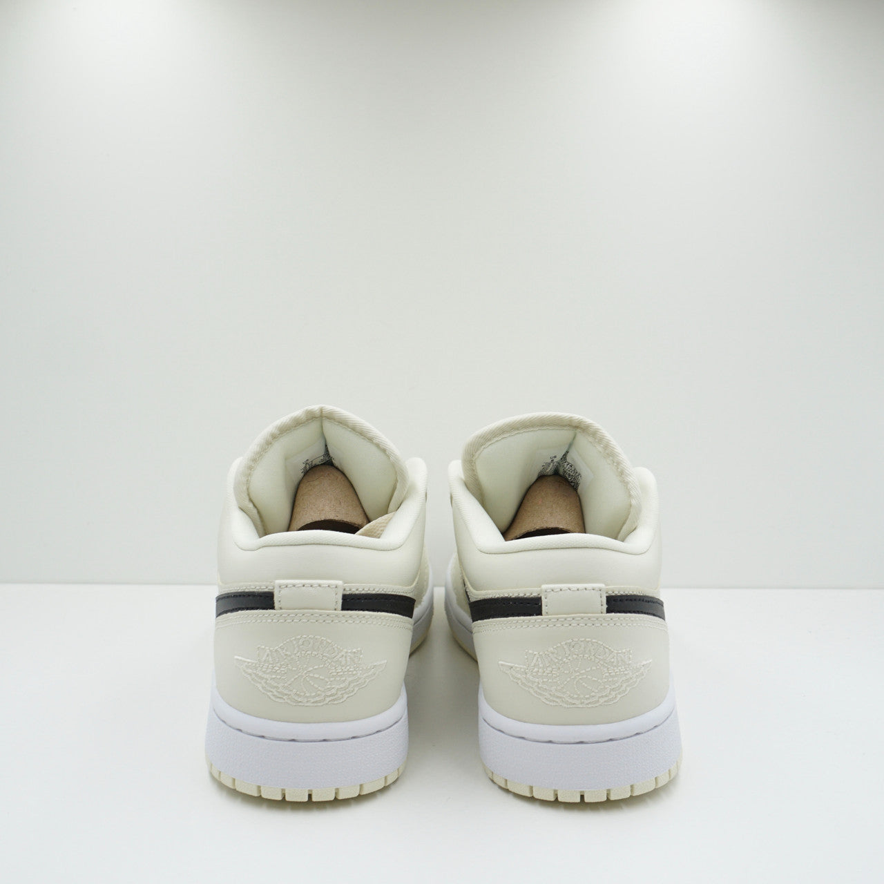 Jordan 1 Low Coconut Milk (W)