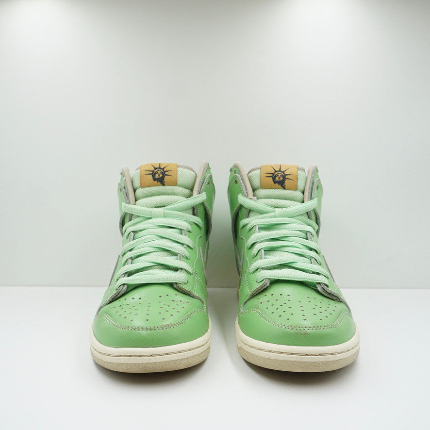 Nike Dunk SB High Statue of Liberty