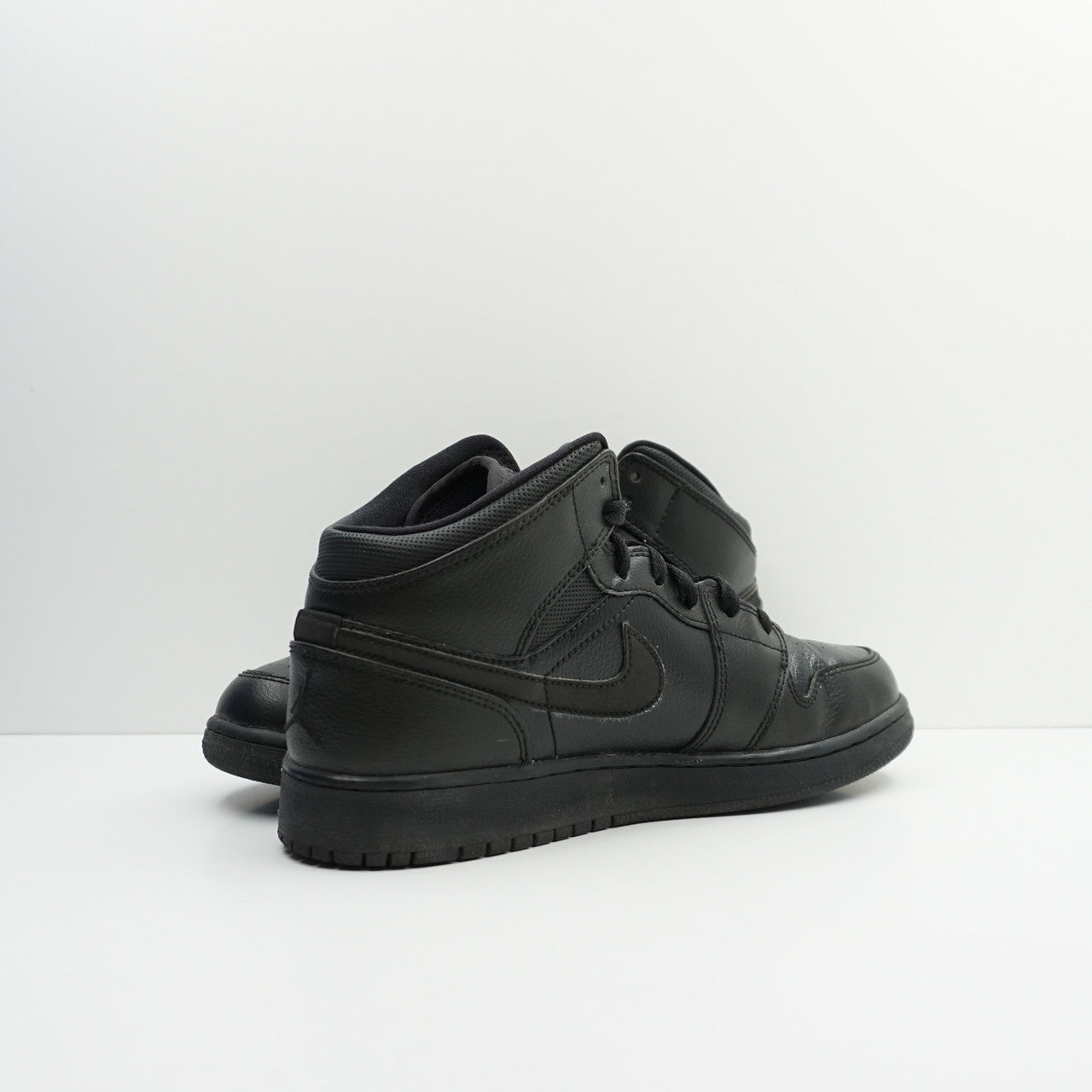 Jordan 1 Mid Triple Black (2015) (GS)