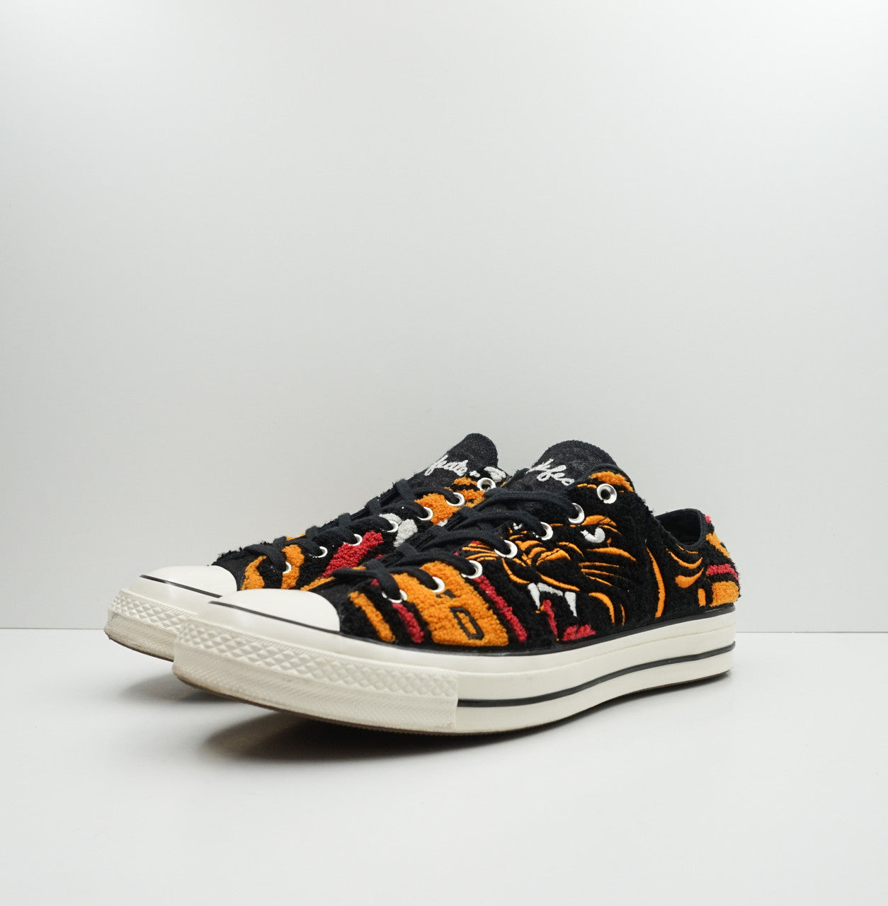Converse Chuck Taylor All-Star 70s Ox Undefeated Varsity Jacket