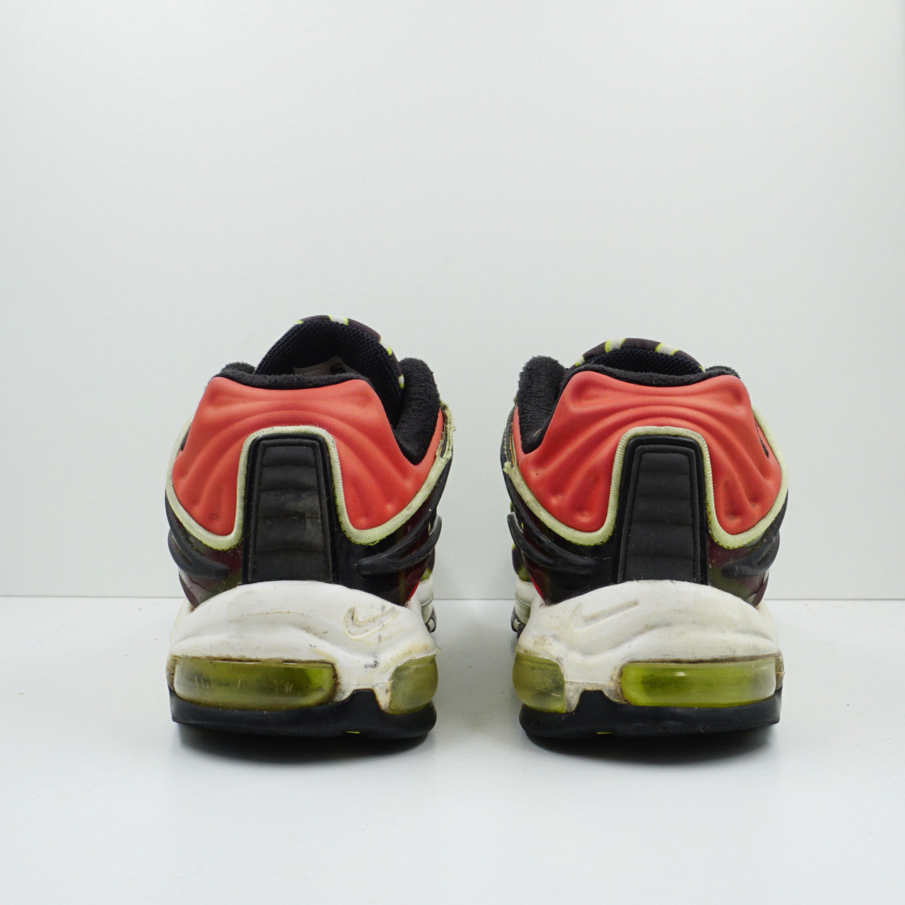 Nike Air Max Deluxe Black Volt Habanero Red