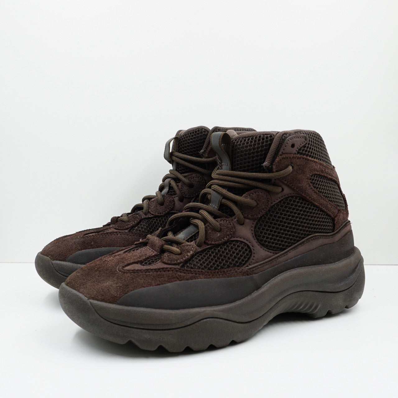 Adidas yeezy desert desert hotsell boot oil