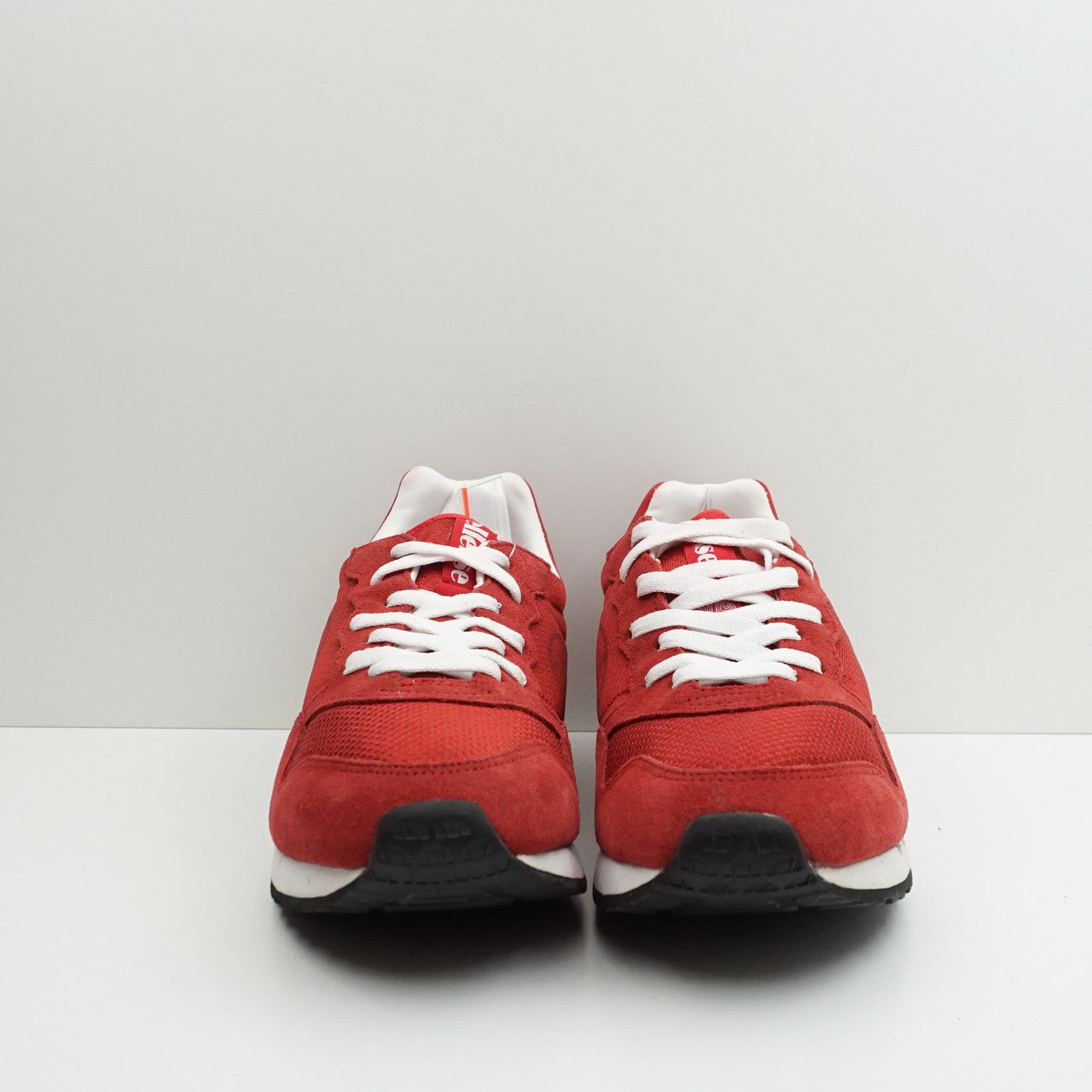 Ellesse x Sneakersnstuff The Poli