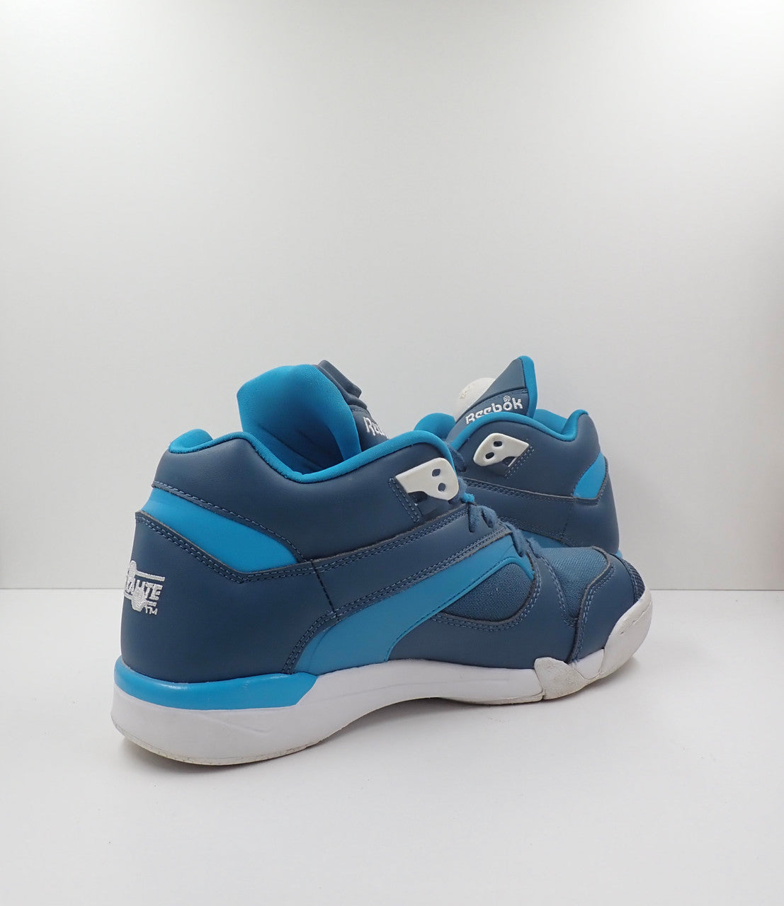Reebok Court Victory Pump