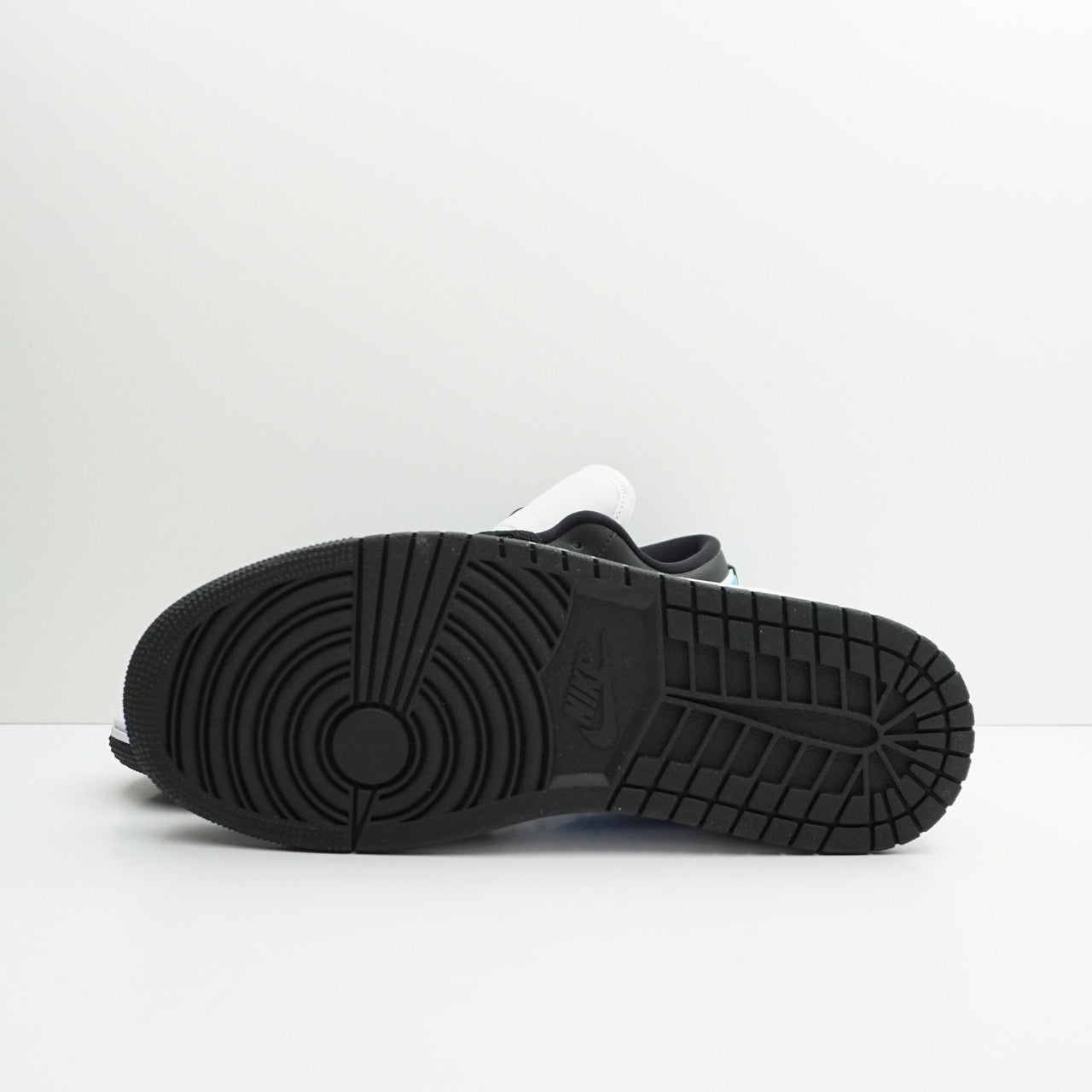 Jordan 1 Low Black University Blue White (W)