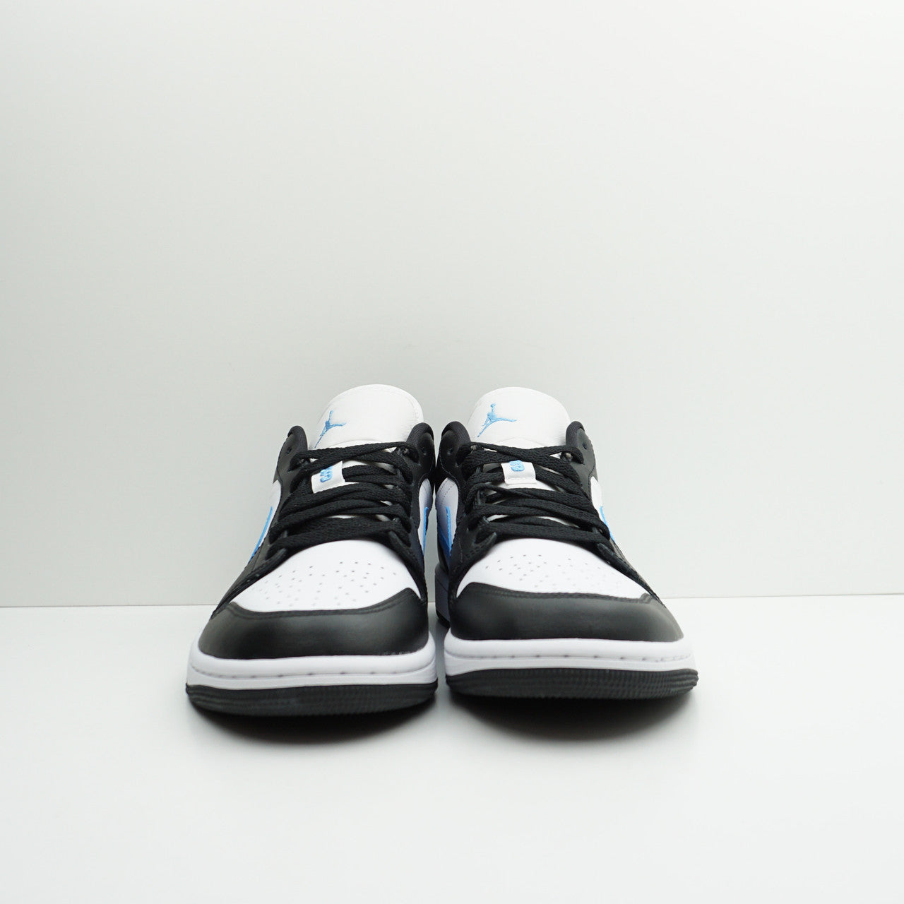 Jordan 1 Low Black University Blue White (W)