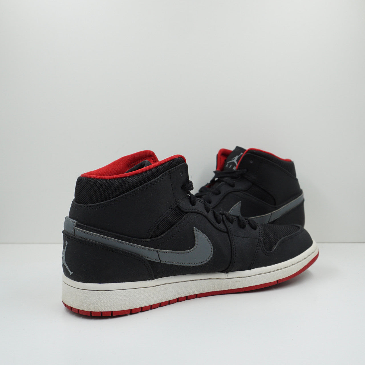 Jordan 1 Mid Black Cool Grey Gym Red