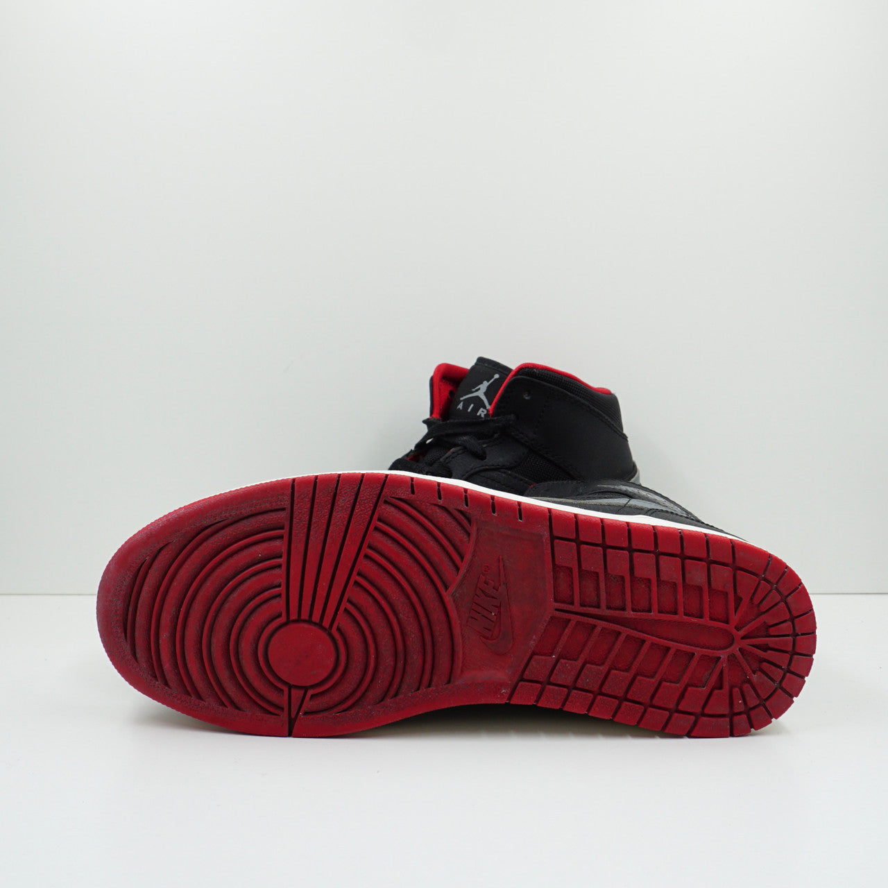 Jordan 1 Mid Black Cool Grey Gym Red