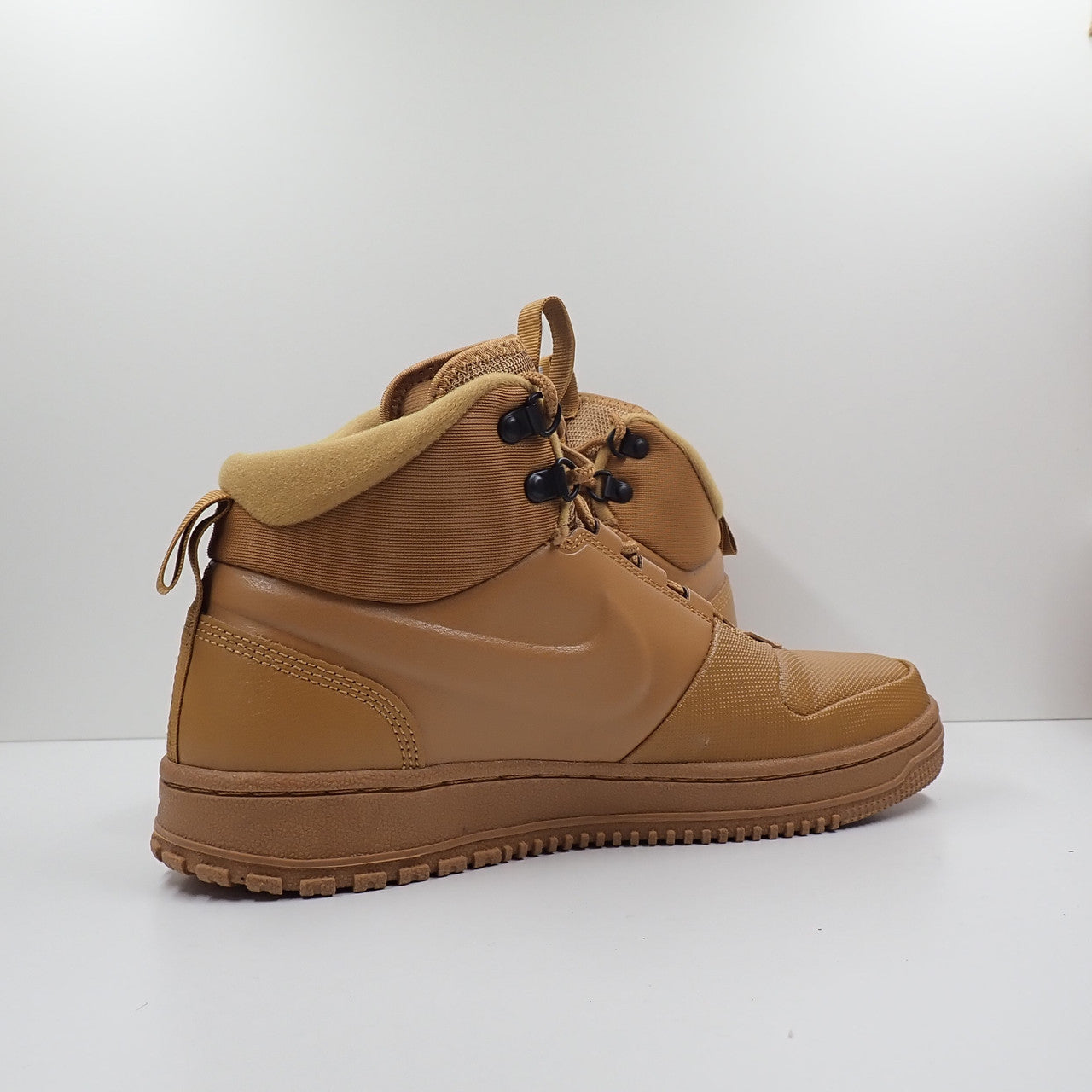 Nike Path Winter