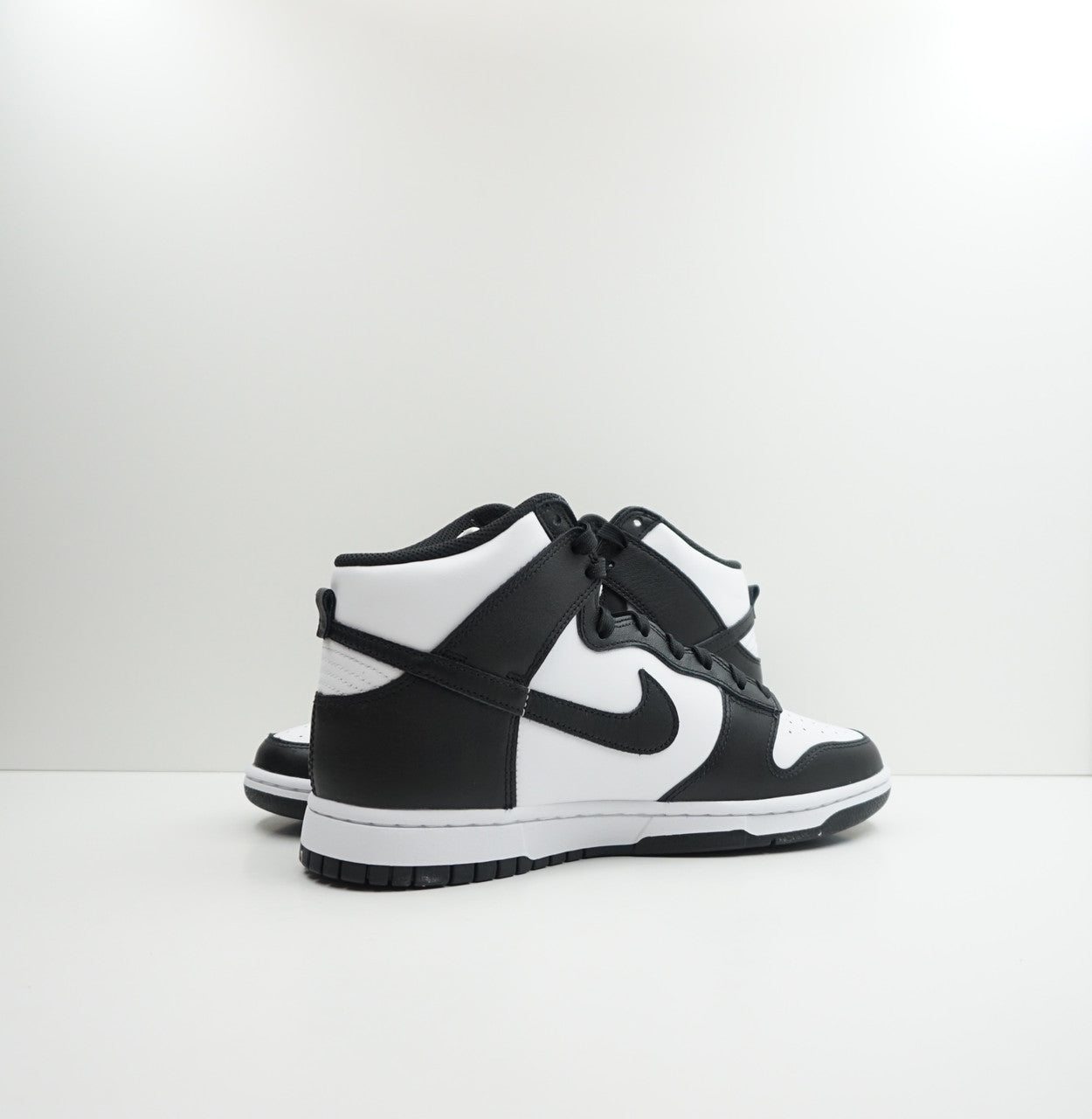 Nike Dunk High Black White