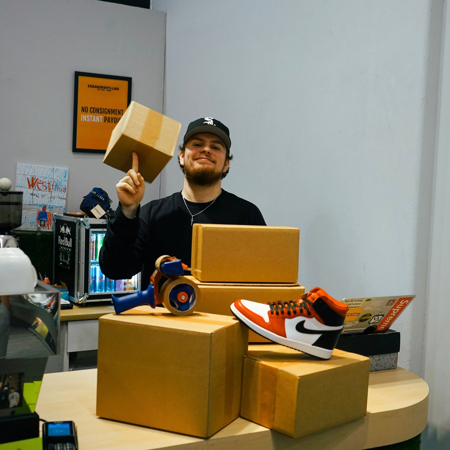 Shop online shipping boxes