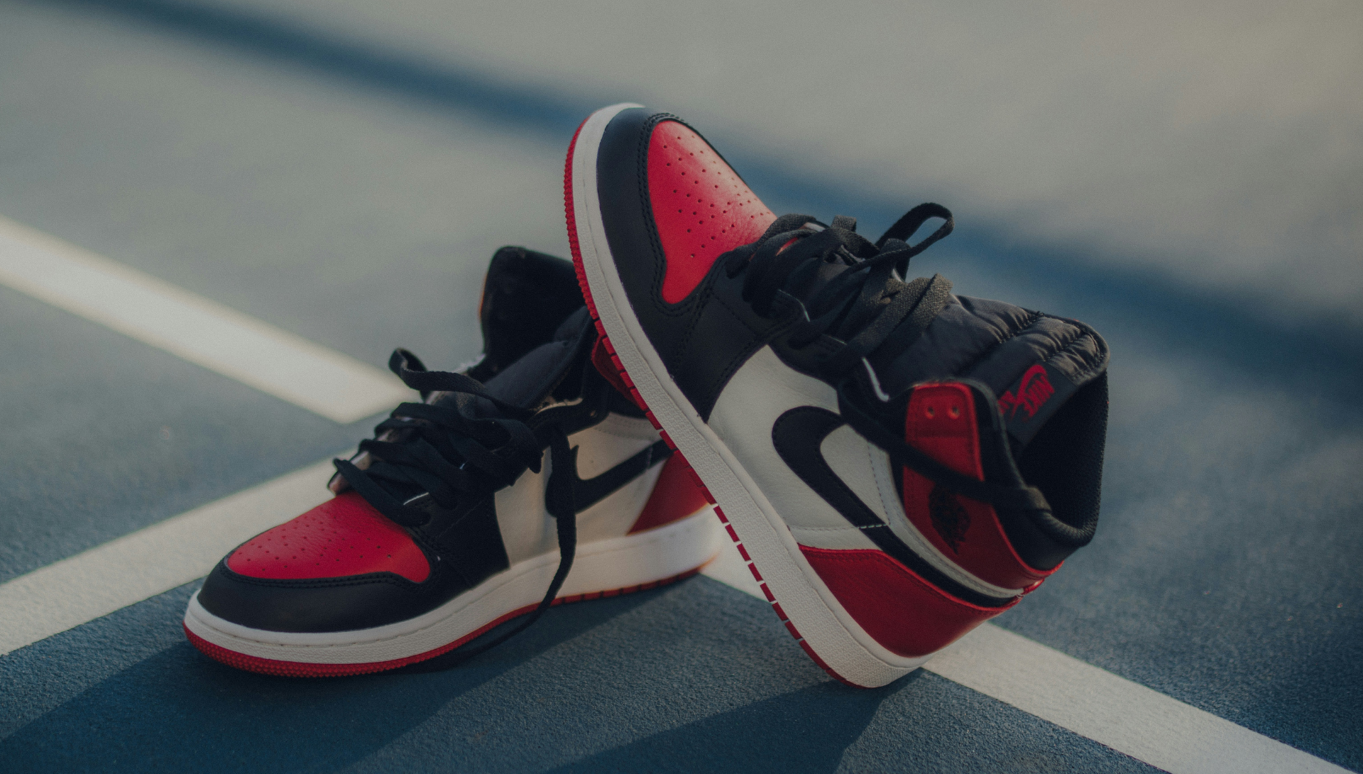 How to Make Your Sneakers Last Longer – Cleaning, Odor Removal, and Care