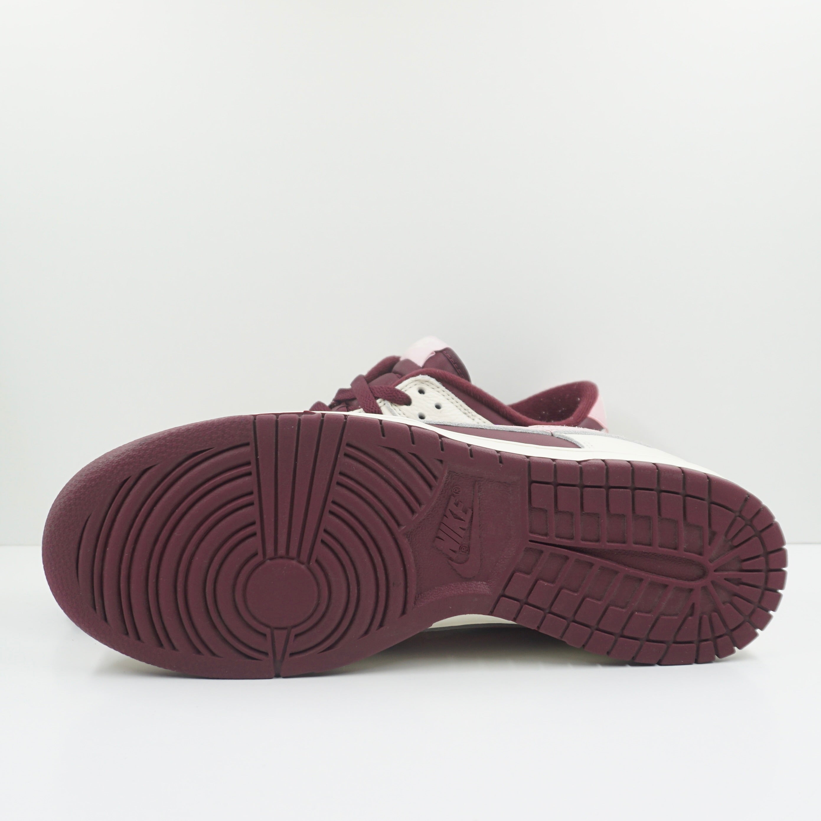 Nike Dunk Low Retro PRM Valentine's Day (2023)