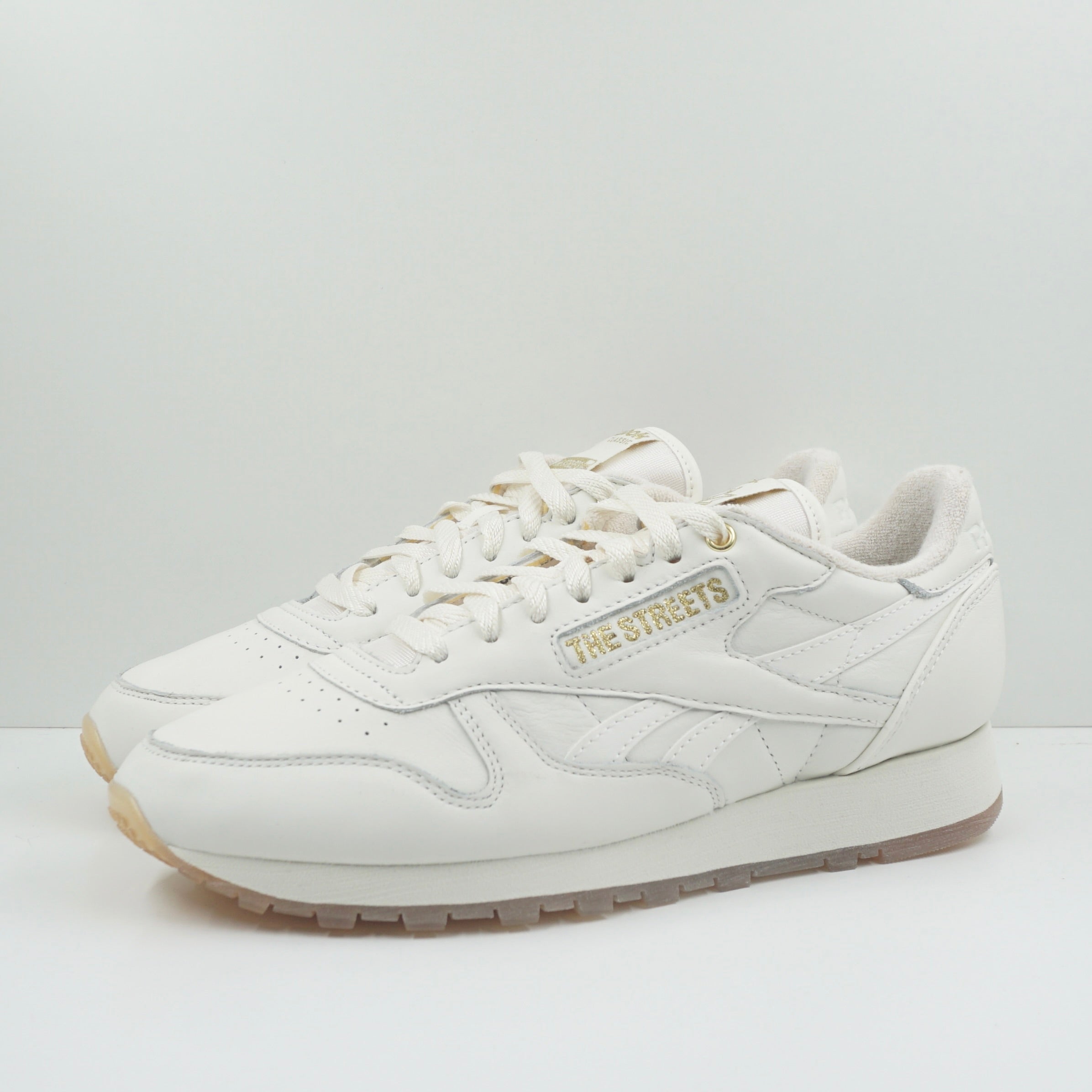 Reebok Classic Leather END. The Streets Chalk