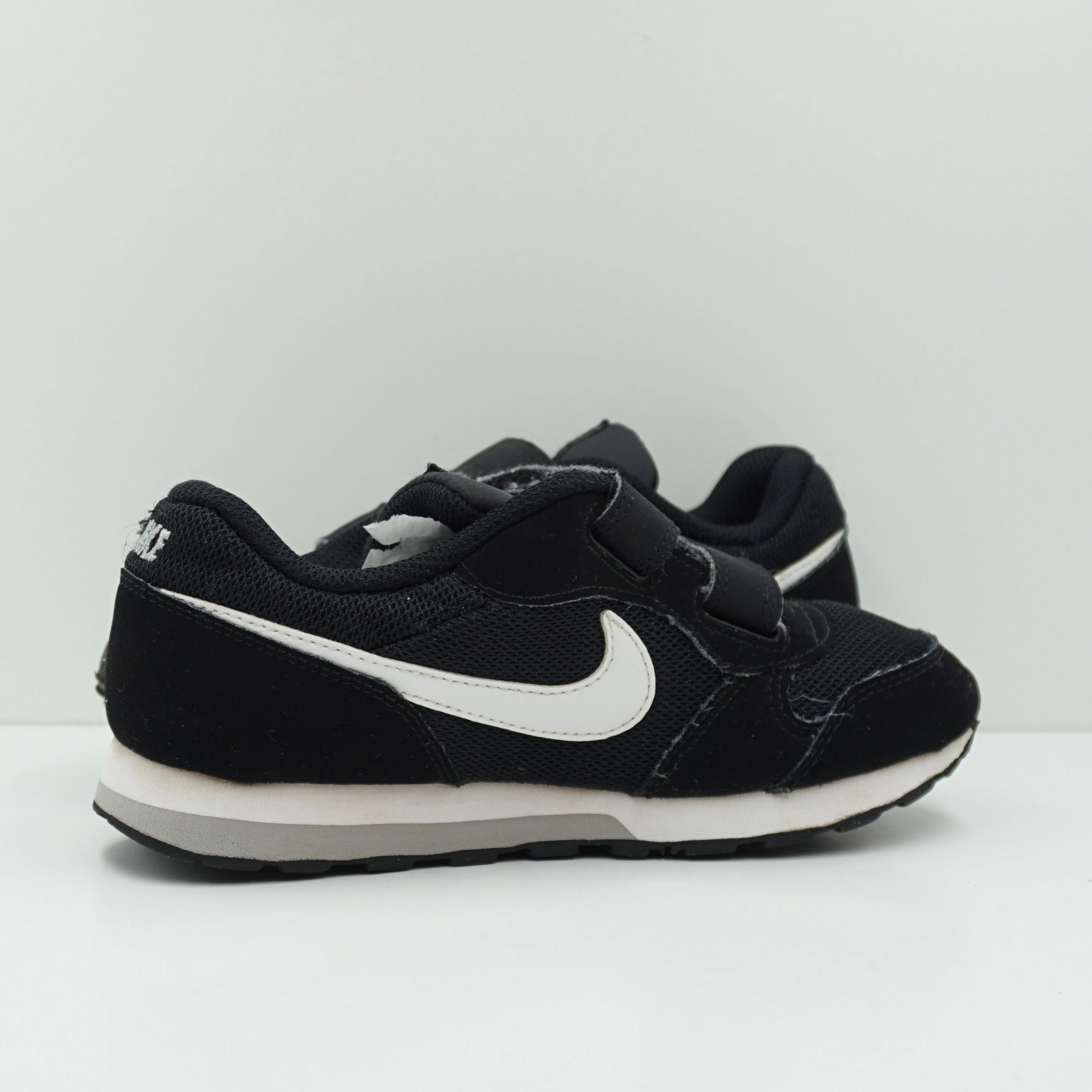 Nike MD Runner 2 White Black (PS)