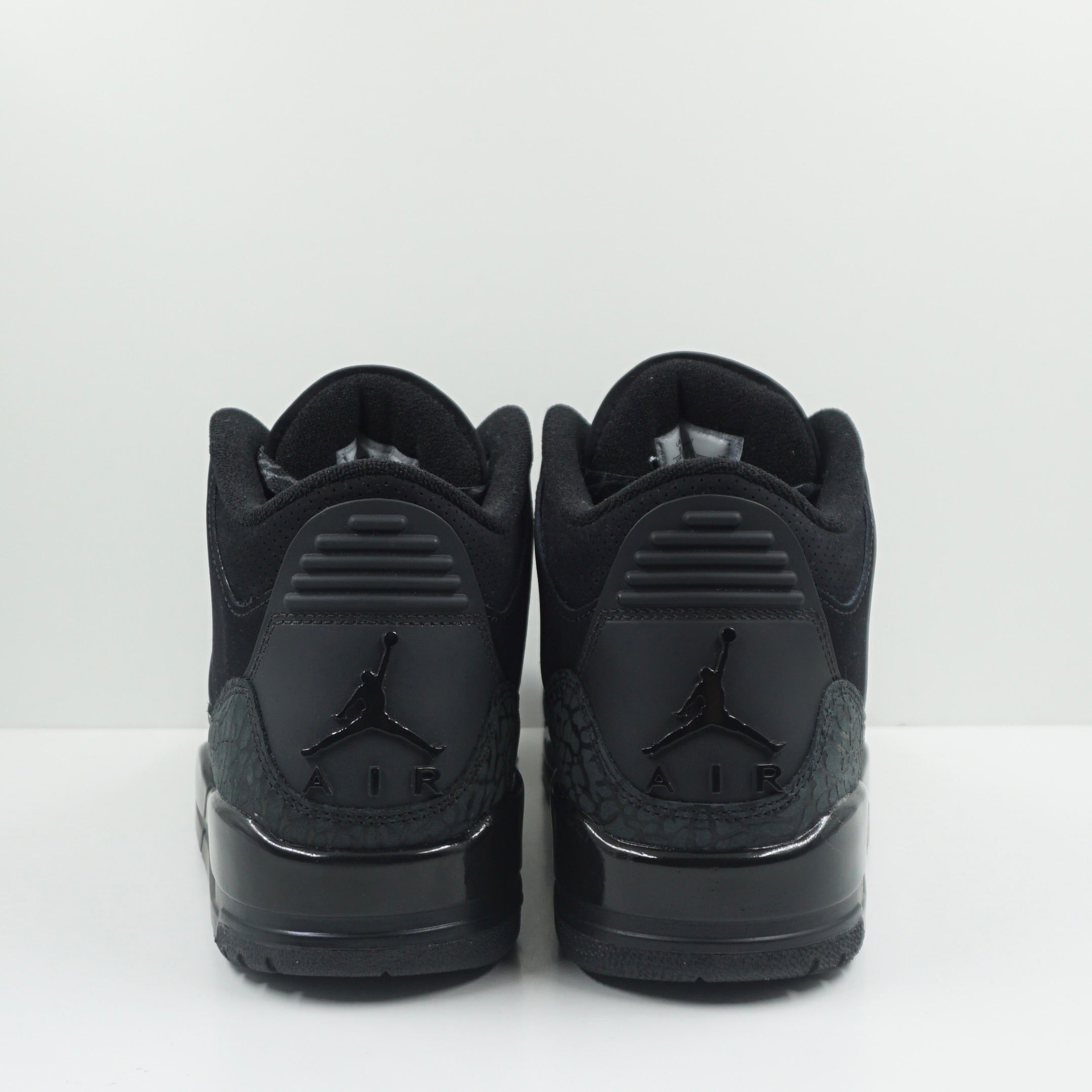 Jordan 3 Retro Black Cat (2025)
