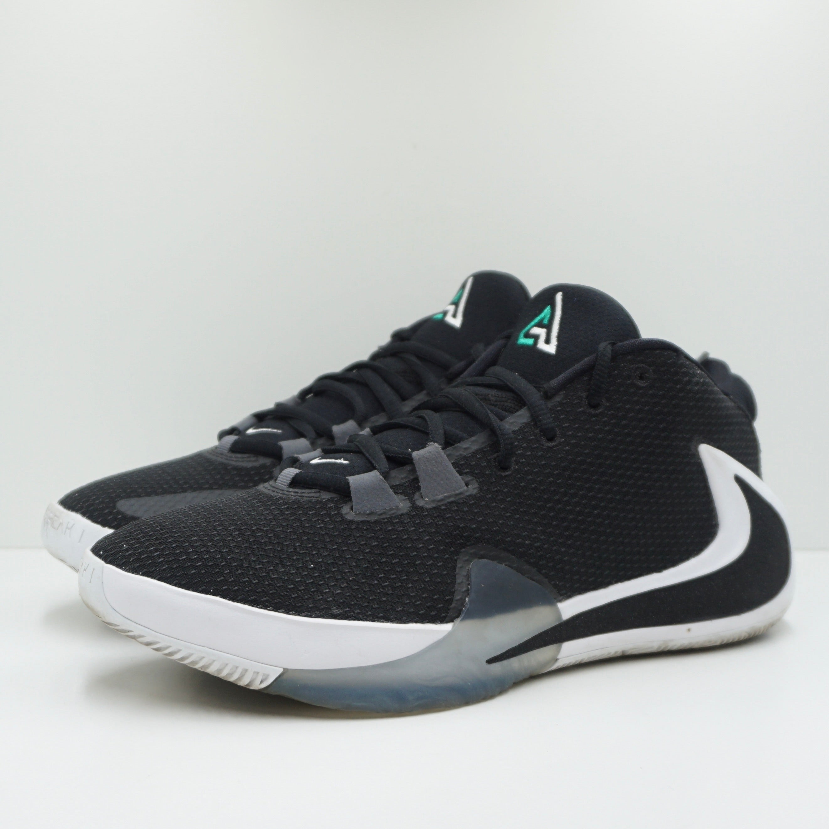 nike freak 1 black and white