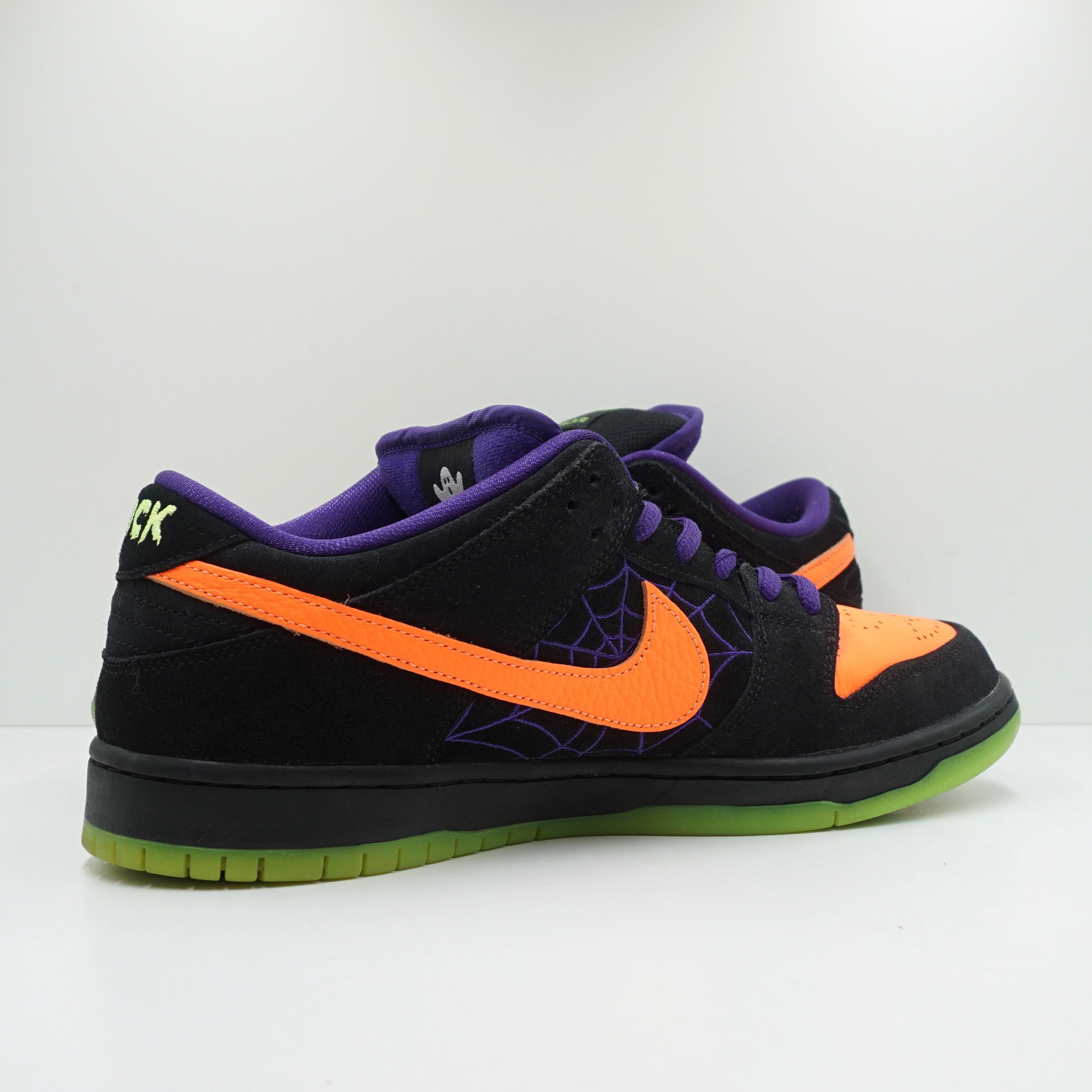 Nike SB Dunk Low Night of Mischief Halloween