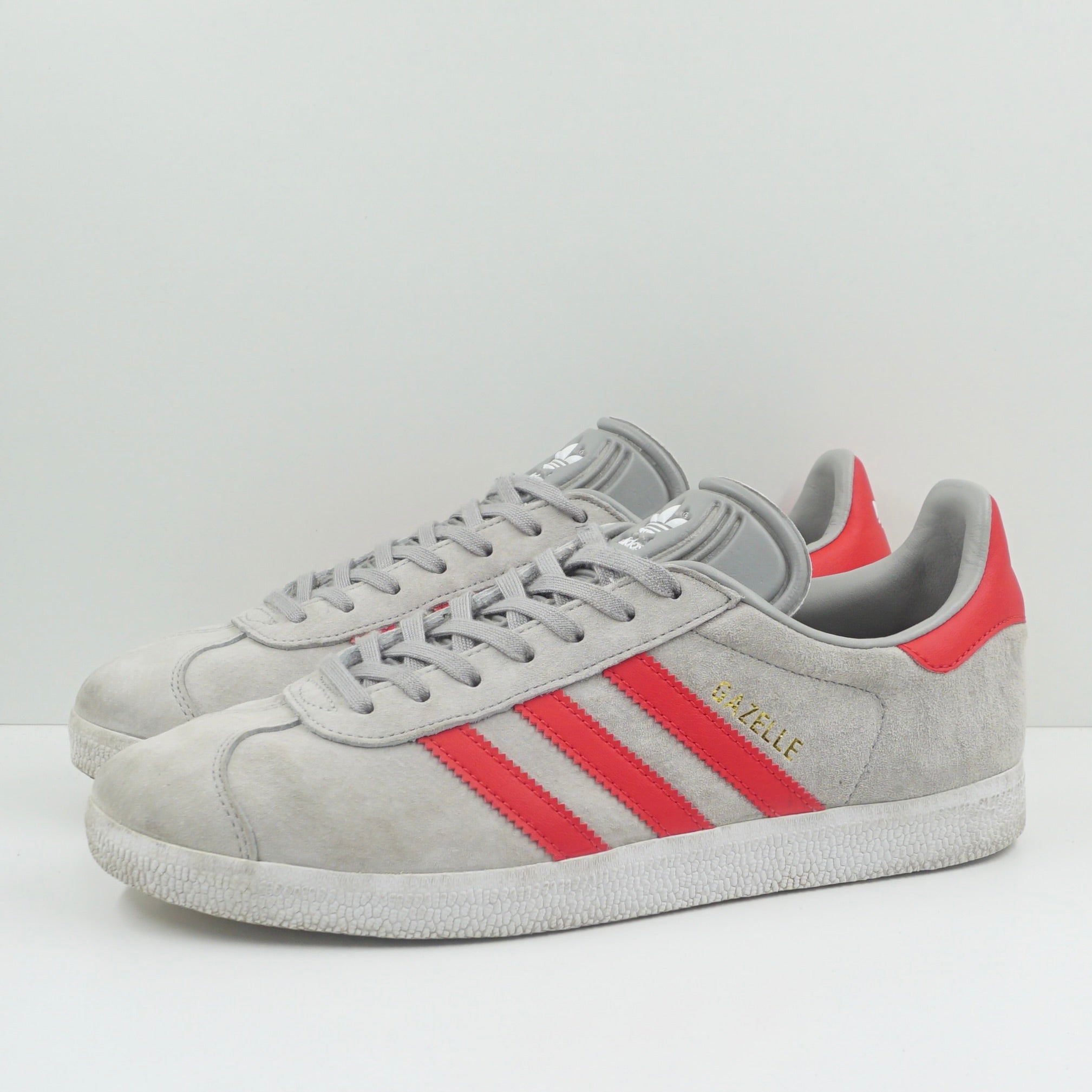 Adidas Gazelle Solid Grey Scarlett