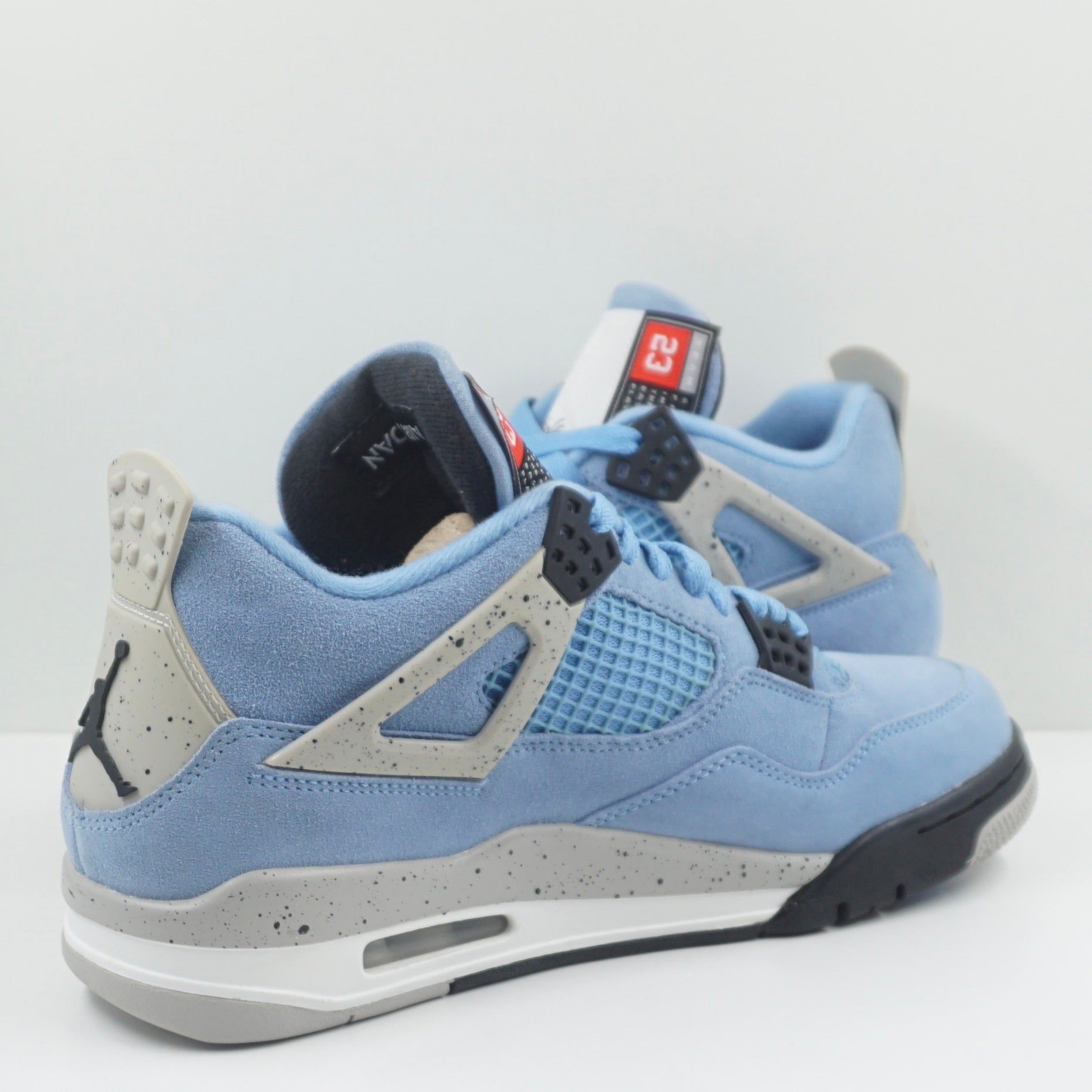 Jordan 4 Retro University Blue