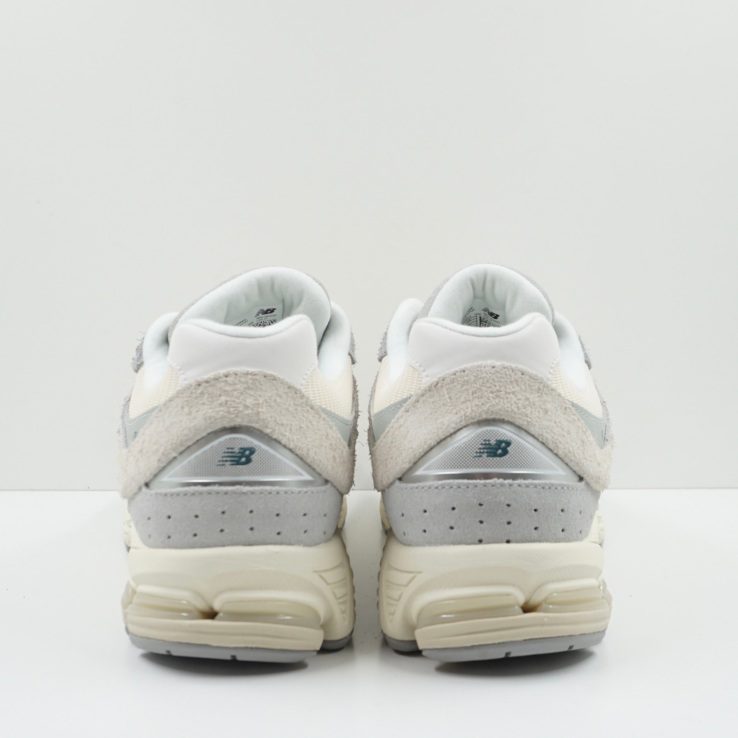 New Balance 2002R Linen