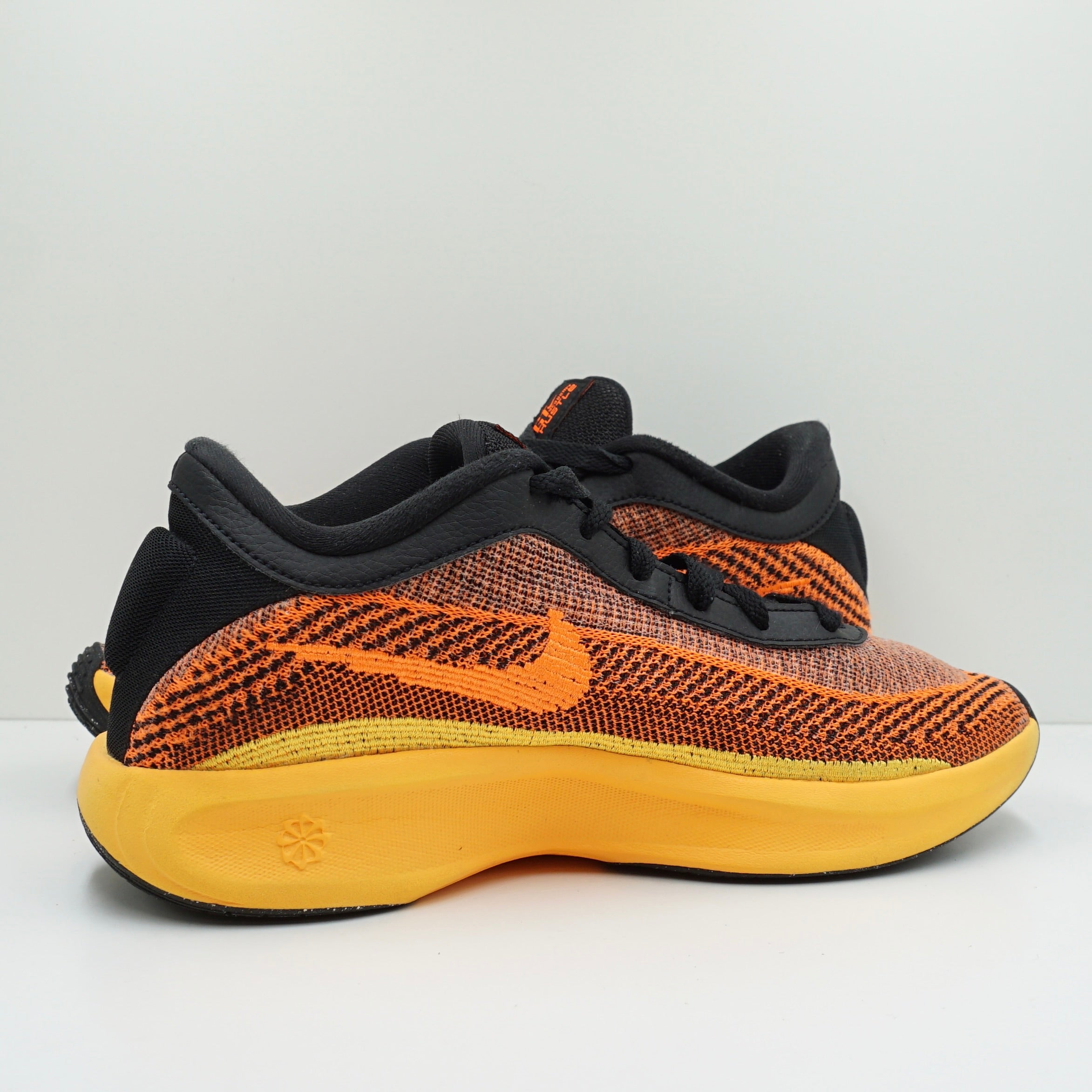 Nike G.T. Hustle Academy Orange