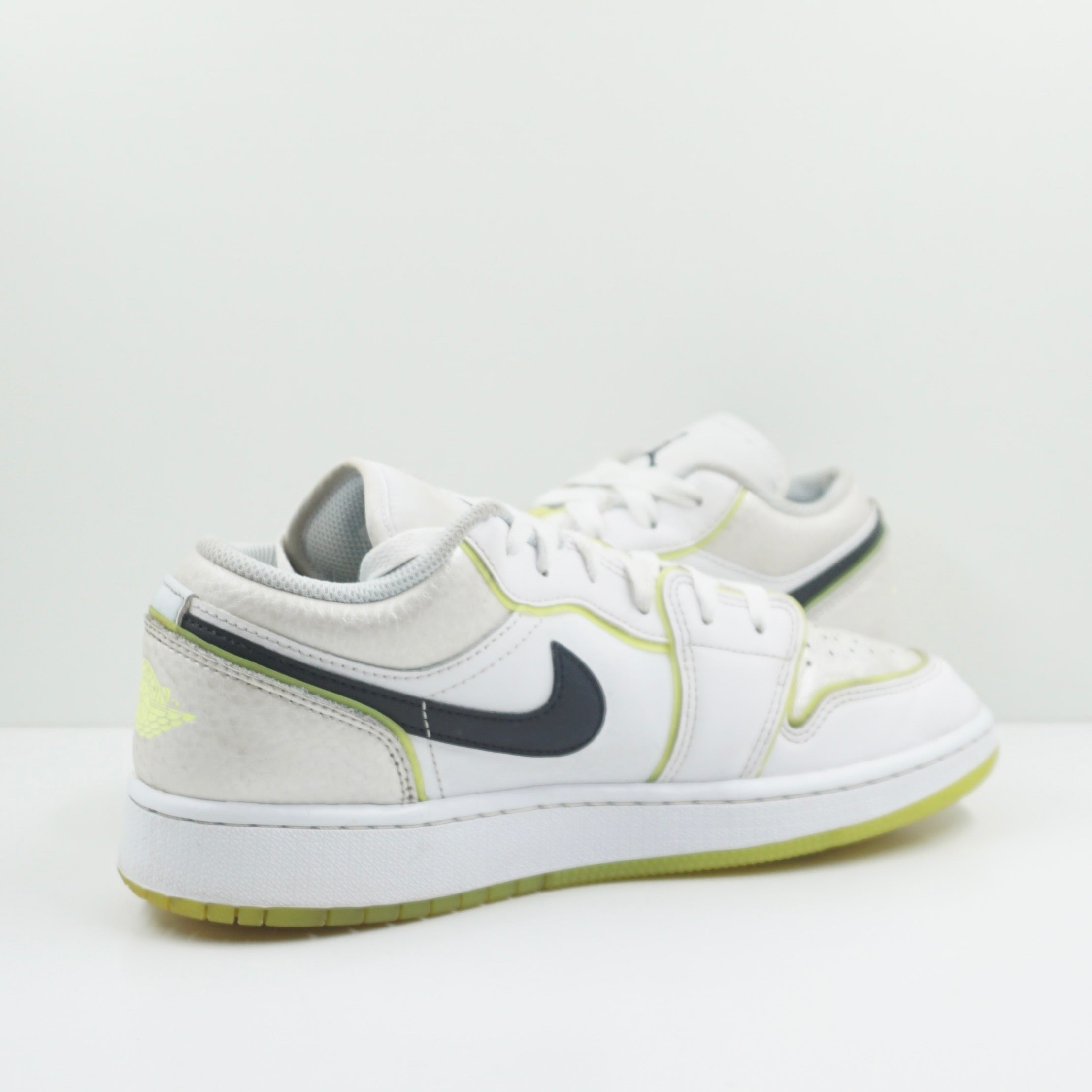 Jordan 1 Low SE Warped Swoosh (GS)