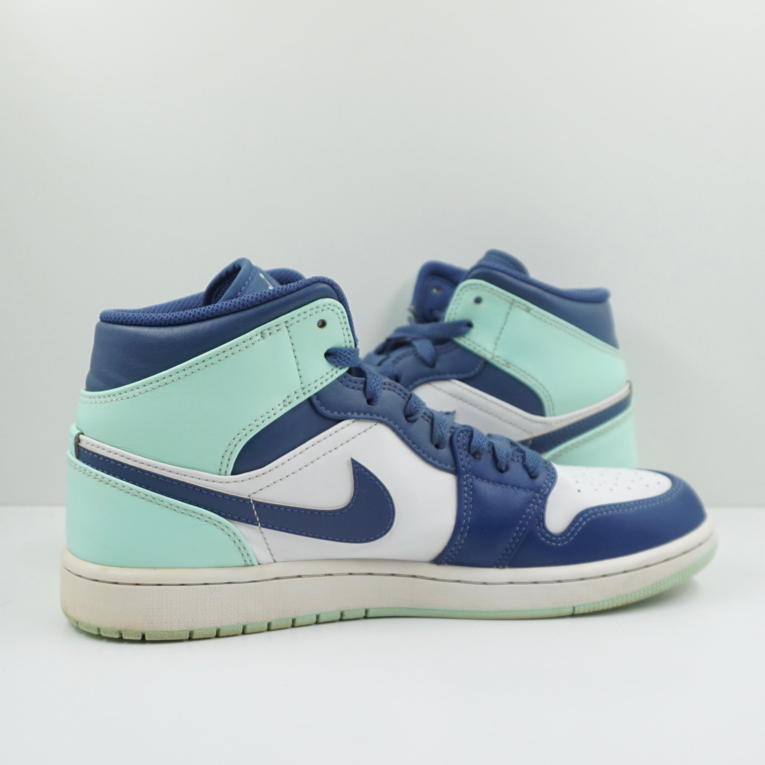 Jordan 1 Mid Mystic Navy Mint Foam