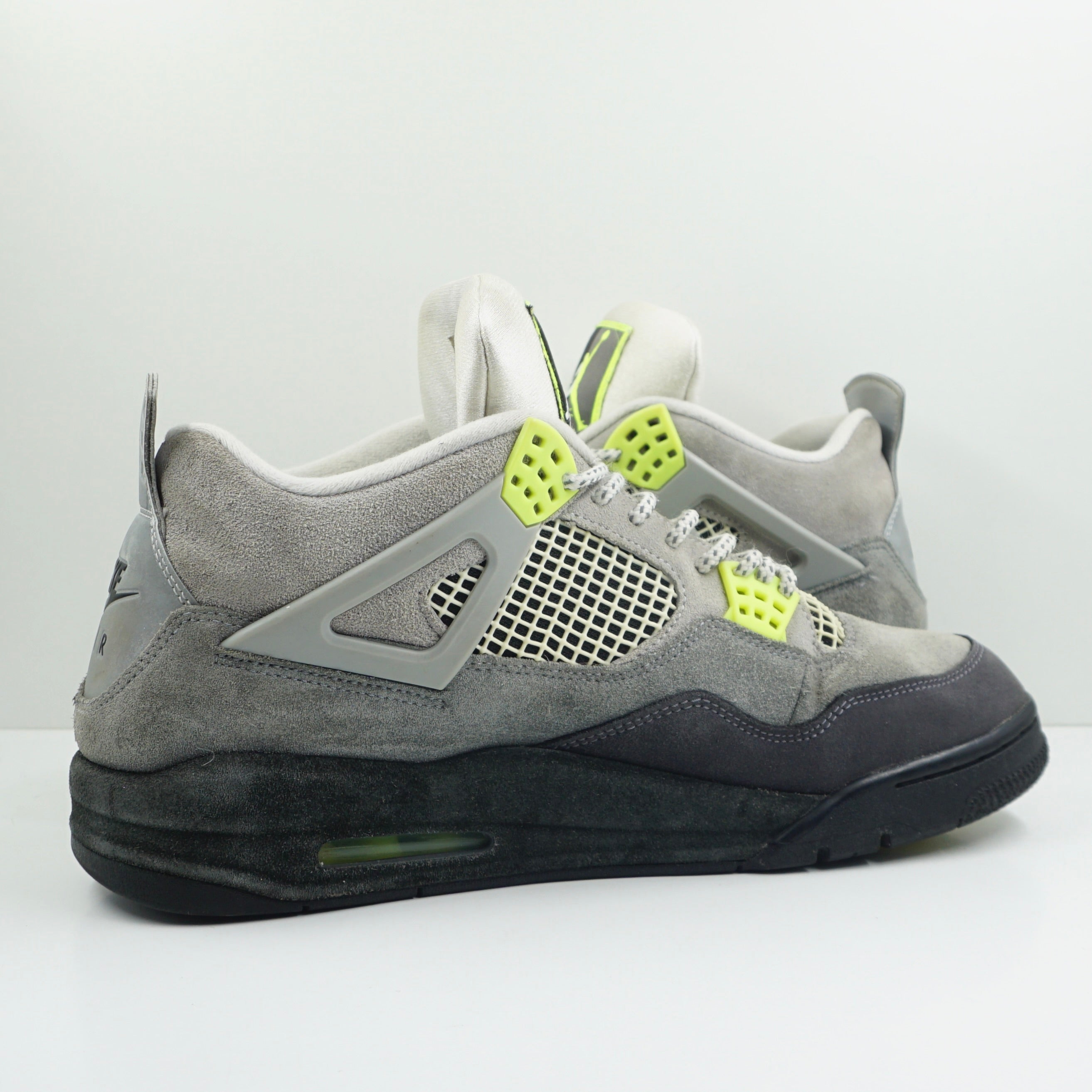 Jordan 4 Retro SE 95 Neon