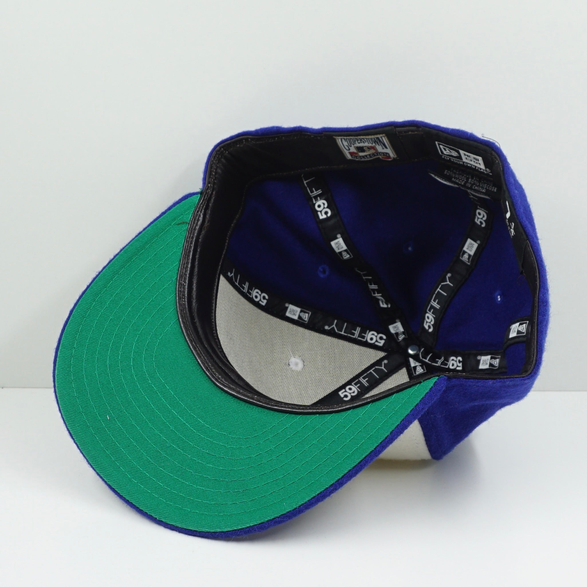 New Era Atlanta Braves Felt Blue White Fitted Cap